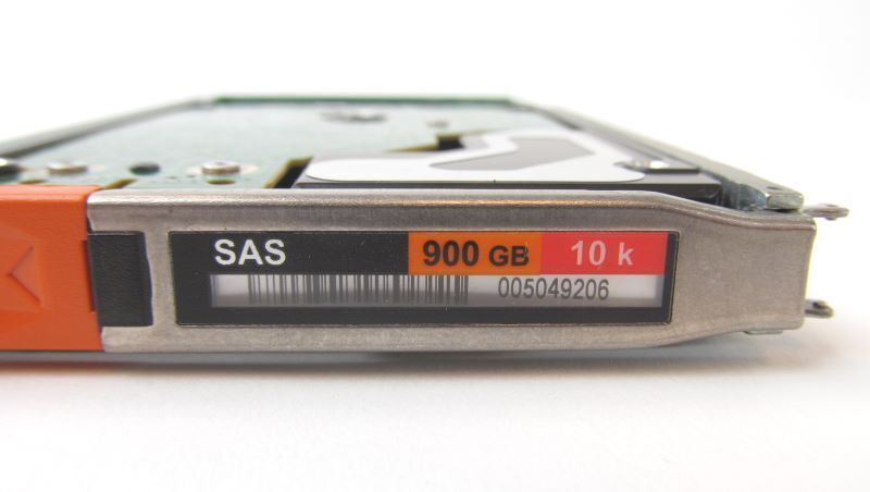 EMC V3-2S10 900G 005049809 005049206 005049810 005049811 10K 2.5" SAS Hard Drive