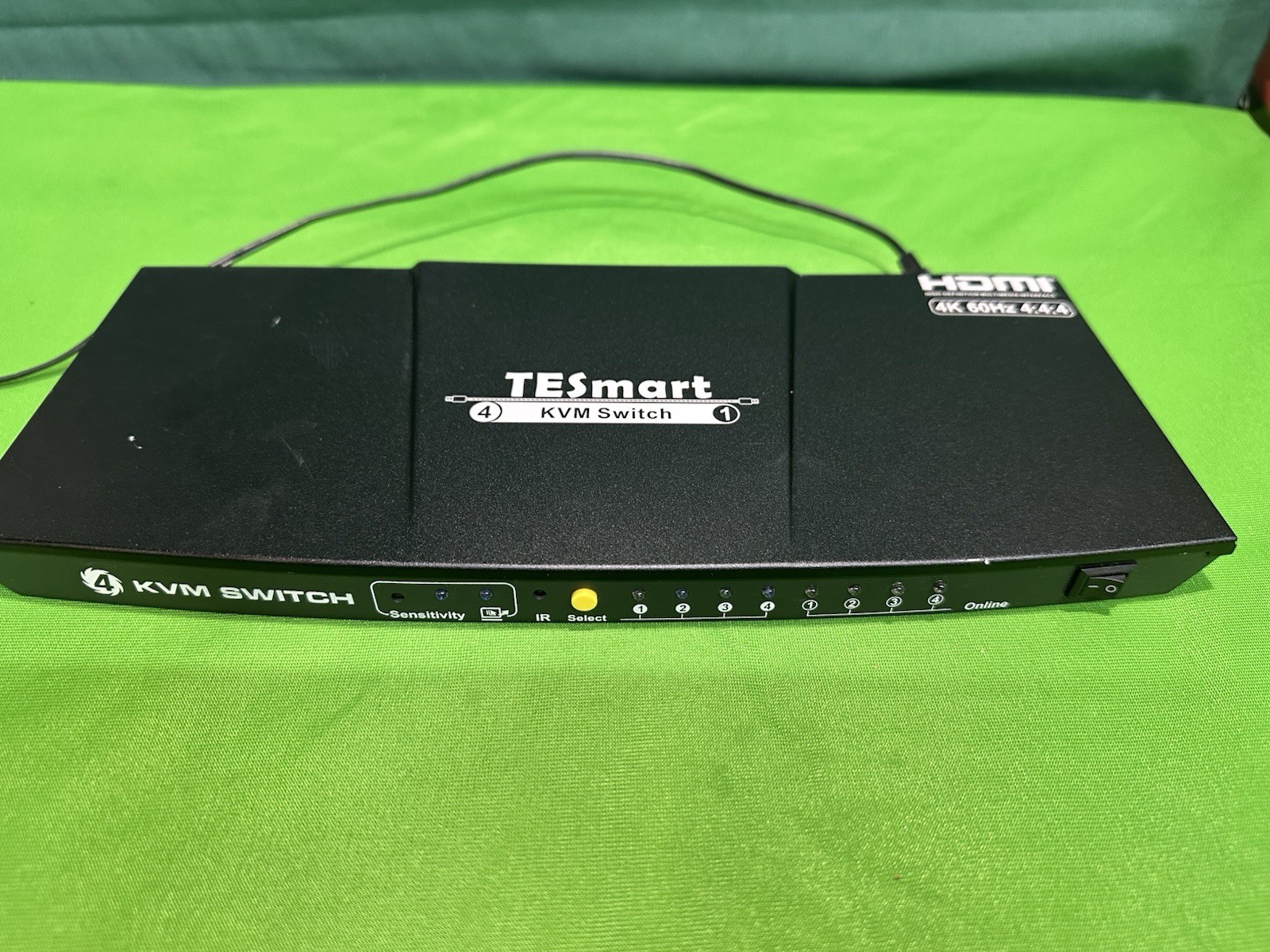 TESmart HKS0401A1U 4-Port HDMI KVM Switch 4K 60Hz 4:4:4 USB 2.0 EDID