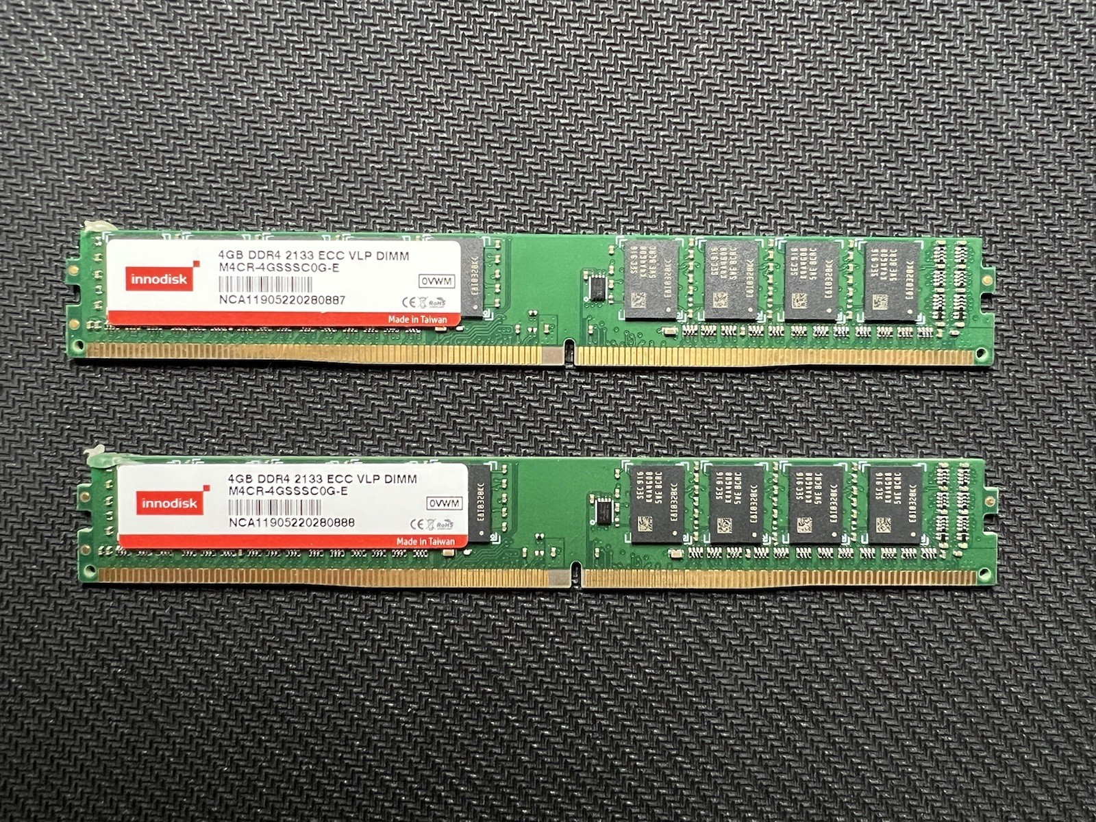 Innodisk 8GB (2x4GB) DDR4-2133 PC4-17000 ECC VLP 288-Pin DIMM M4CR-4GSSSC0G-E