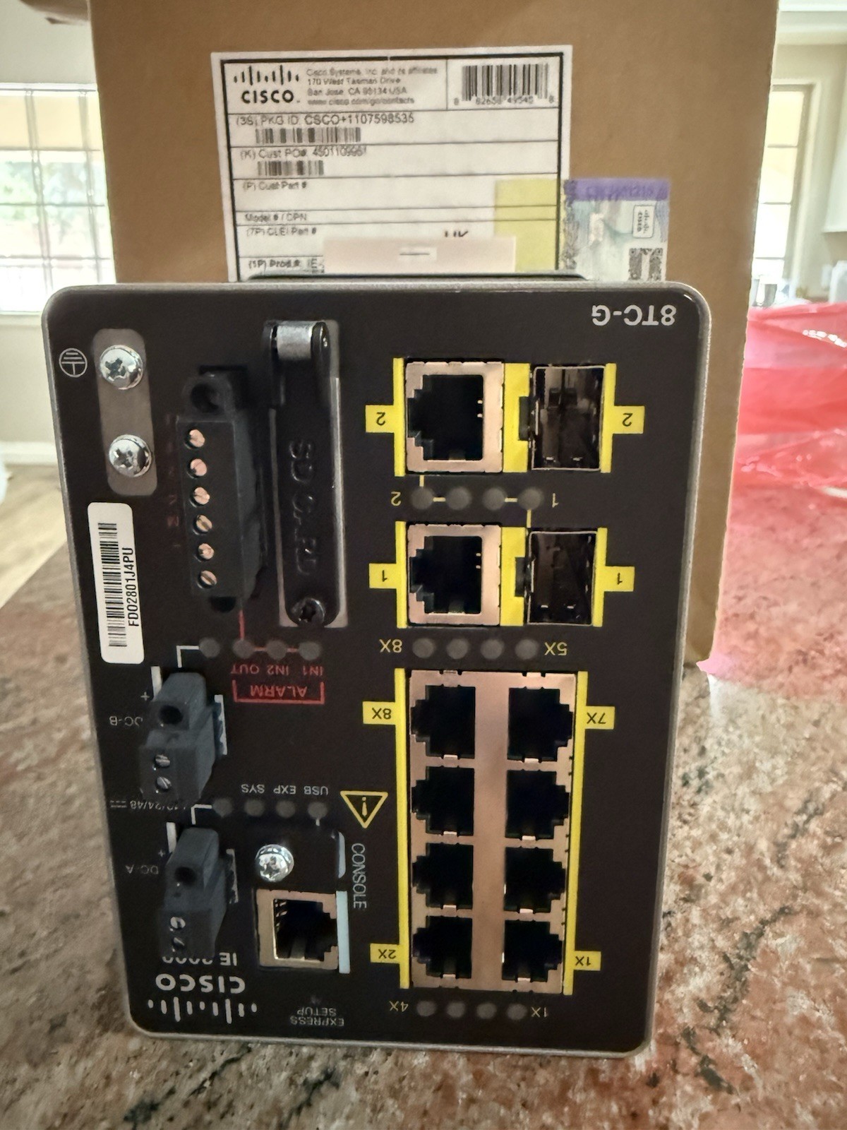 Cisco IE-2000-8TC-G-L 8 Port Rail Mountable Network Switch