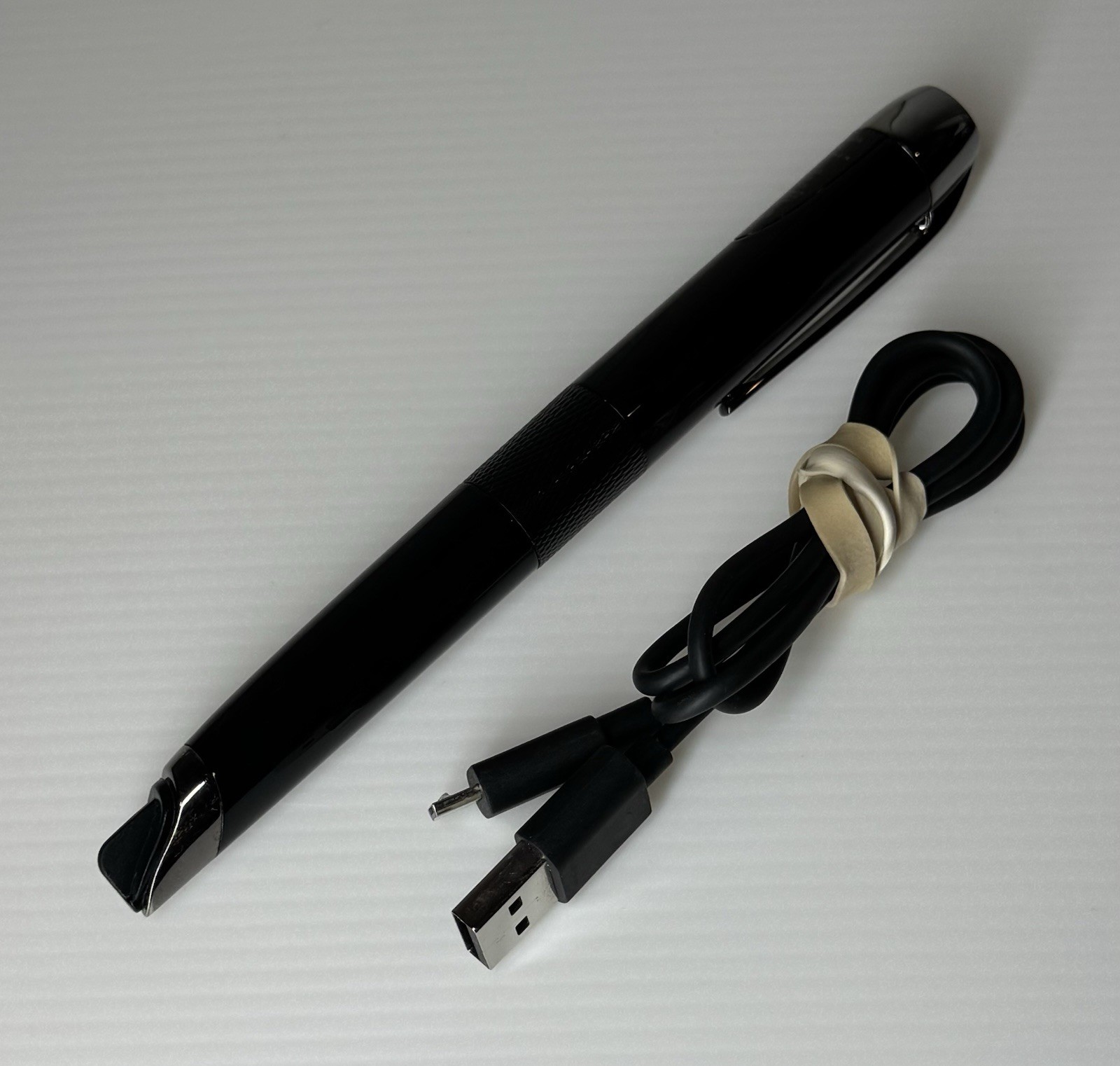 Livescribe 3 Smartpen Black Edition Smart Pen Pro Edition - Pen W/ Charging Cord