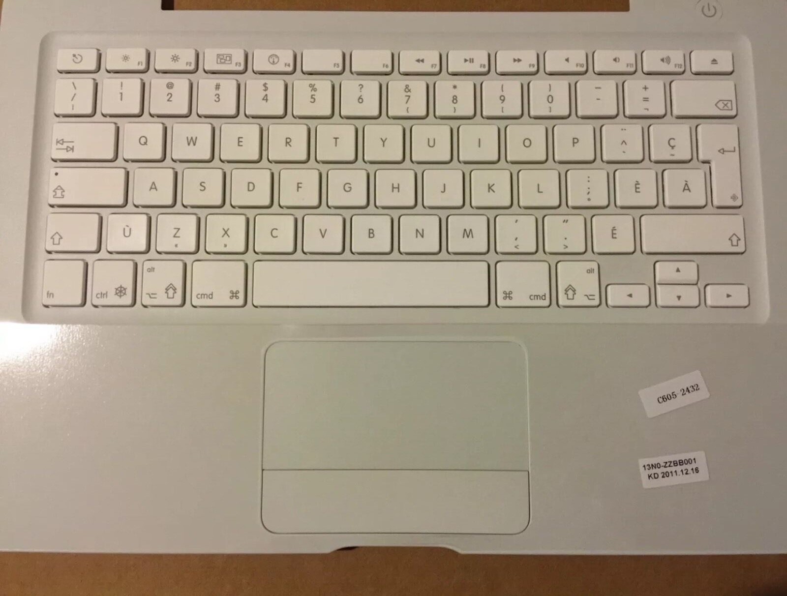 NEW French Canadian 13 Macbook Keyboard A1181 Trackpad Topcase Keyboard PalmRest