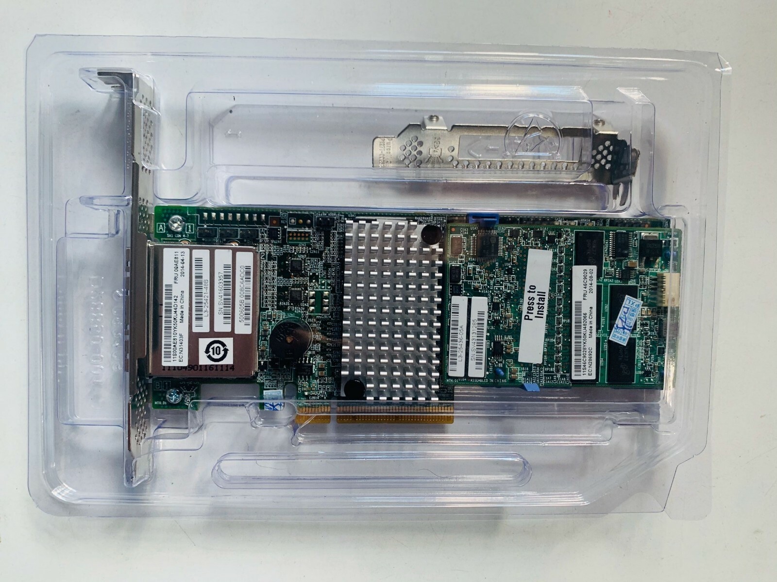 IBM ServeRAID M5120 1GB SAS 6G SATA 6G PCI-E  81Y4485 81Y4478 81Y4479 00AE811