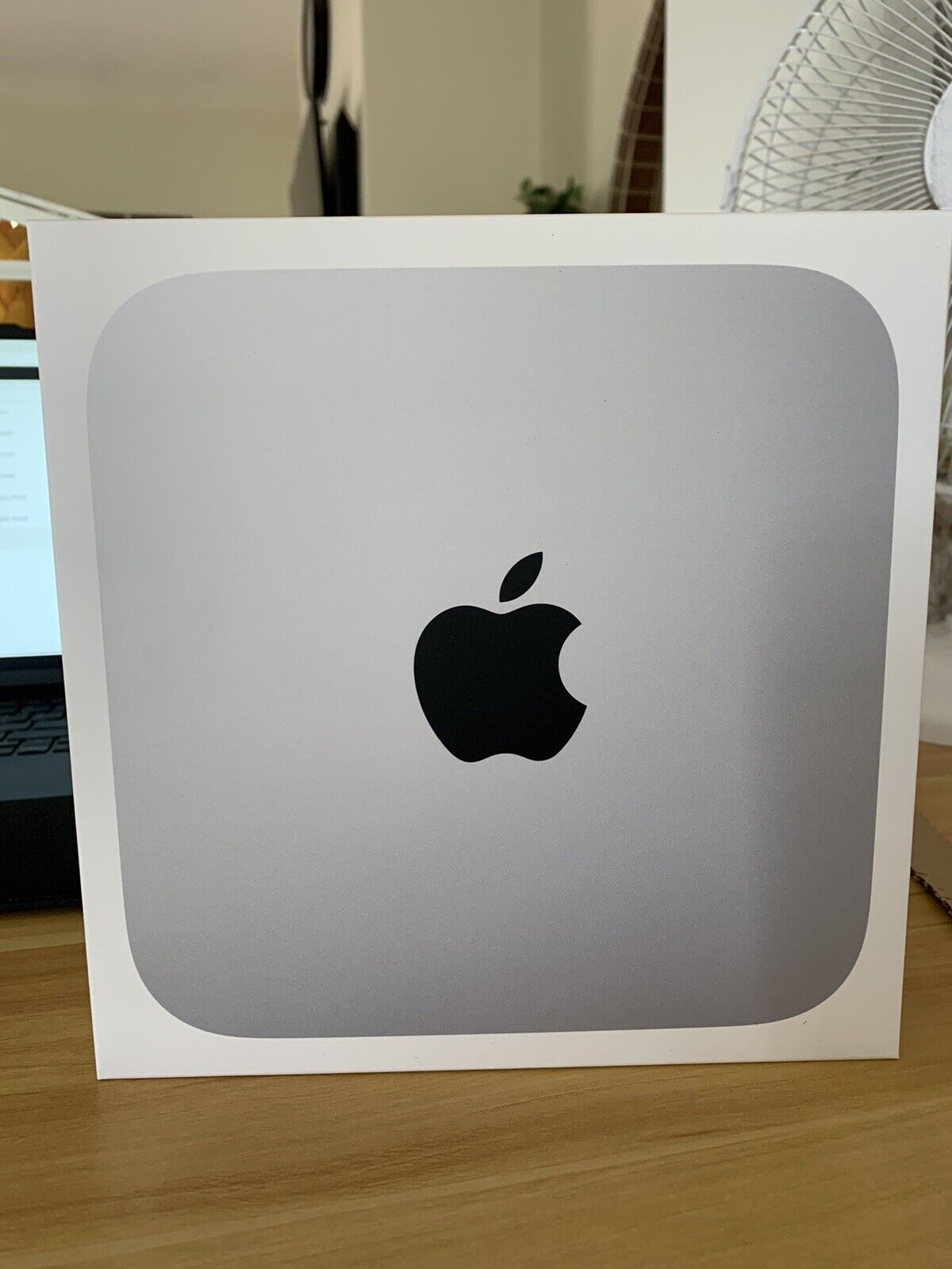 Brand new, Sealed 512GB SSD Apple Mac Mini PC (Silver)