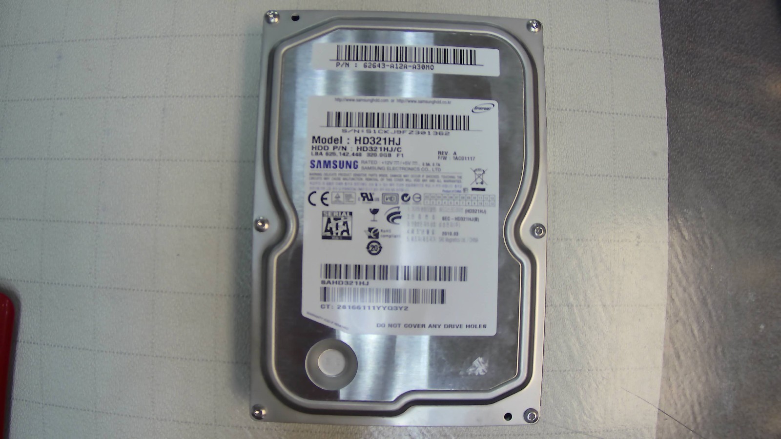 Samsung HD321HJ/C P/N: 62643-A12A-A3054  320GB 3.5" Drive
