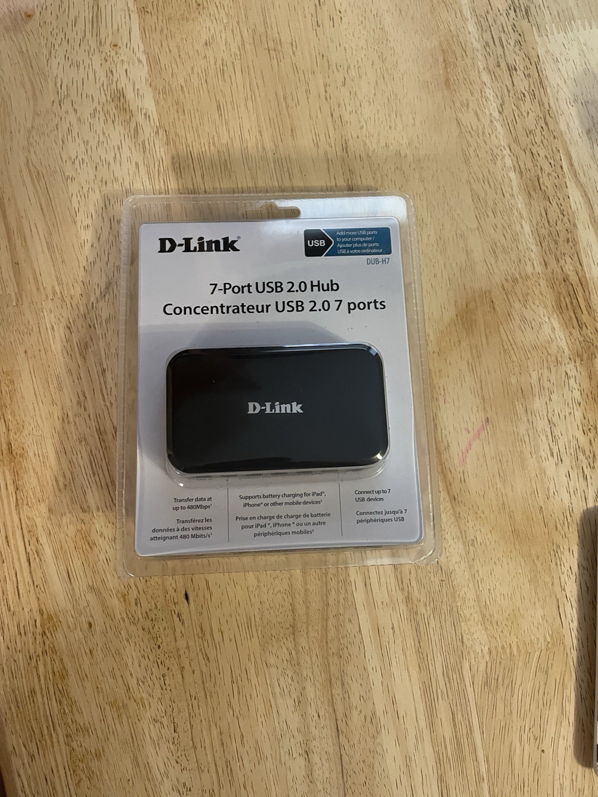 D-Link DUB-H7 7-Port USB 2.0 High-Speed Expansion Hub