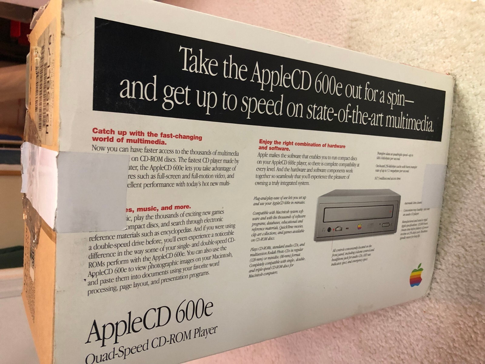 Apple Vintage AppleCD 600e Quad Speed External SCSI 4X CD-ROM Drive 