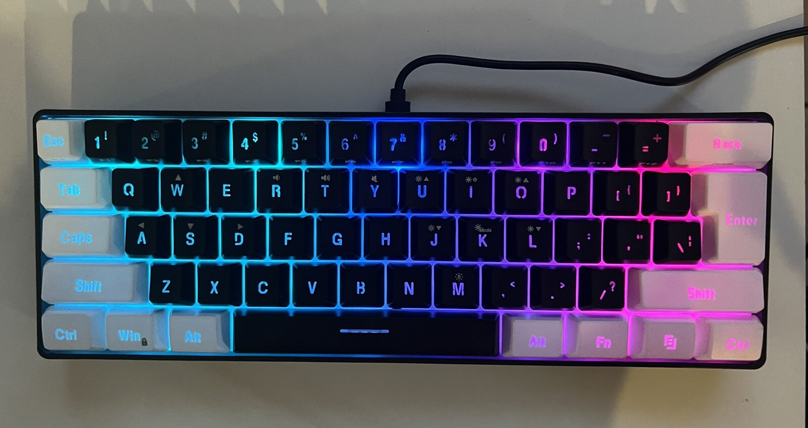 Snpurdiri 60% Wired Gaming Keyboard, Small RGB Backlit Membrane V800 Keyboard