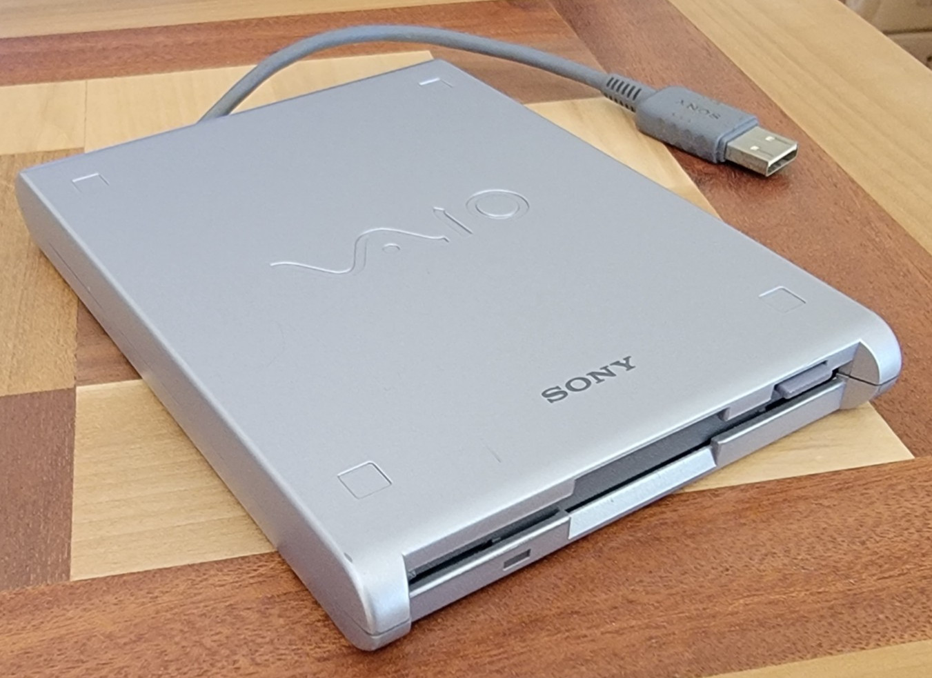 Sony VAIO PCGA-UFD5 3.5" Floppy Disk Drive External Portable USB Silver