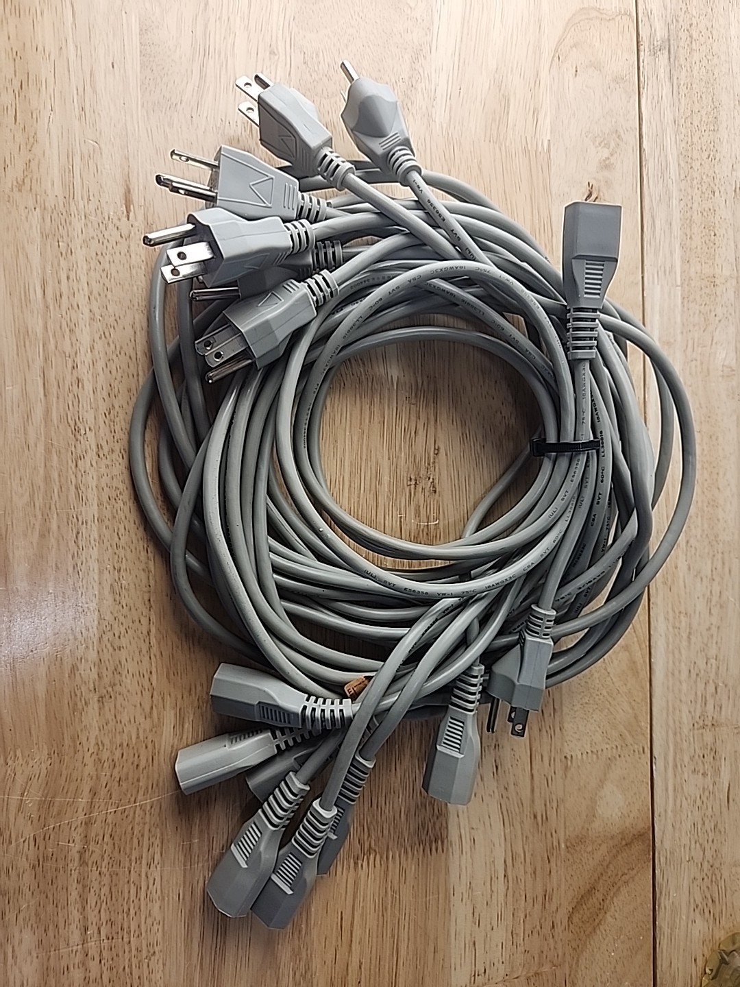 Lot Of 8 Apple Volex E62405SP / PS204  / Power Cord for iMac Gray Plug