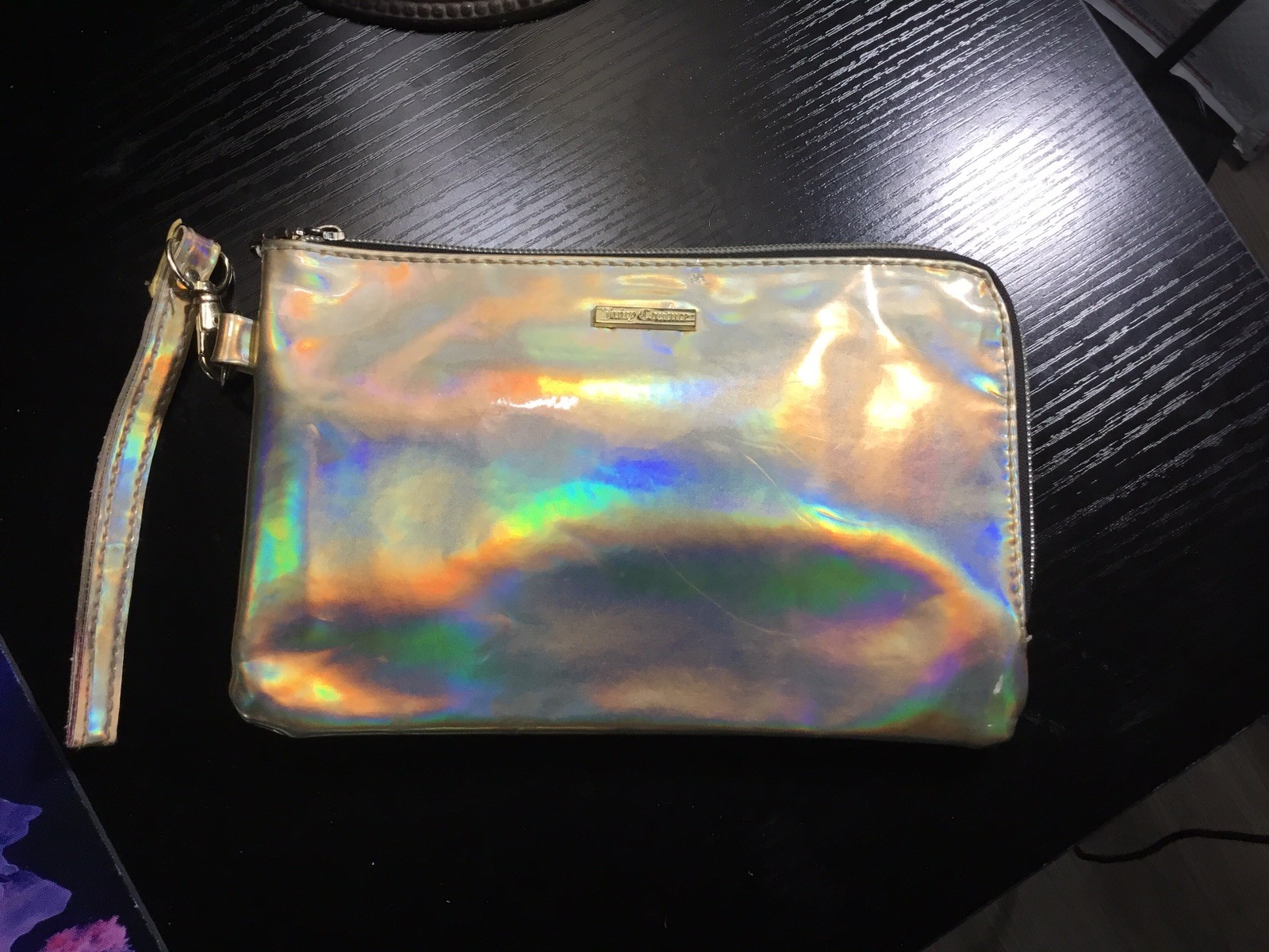 (126) Juicy Couture 7’ Charging Case Iridescent Holographic Wristlet