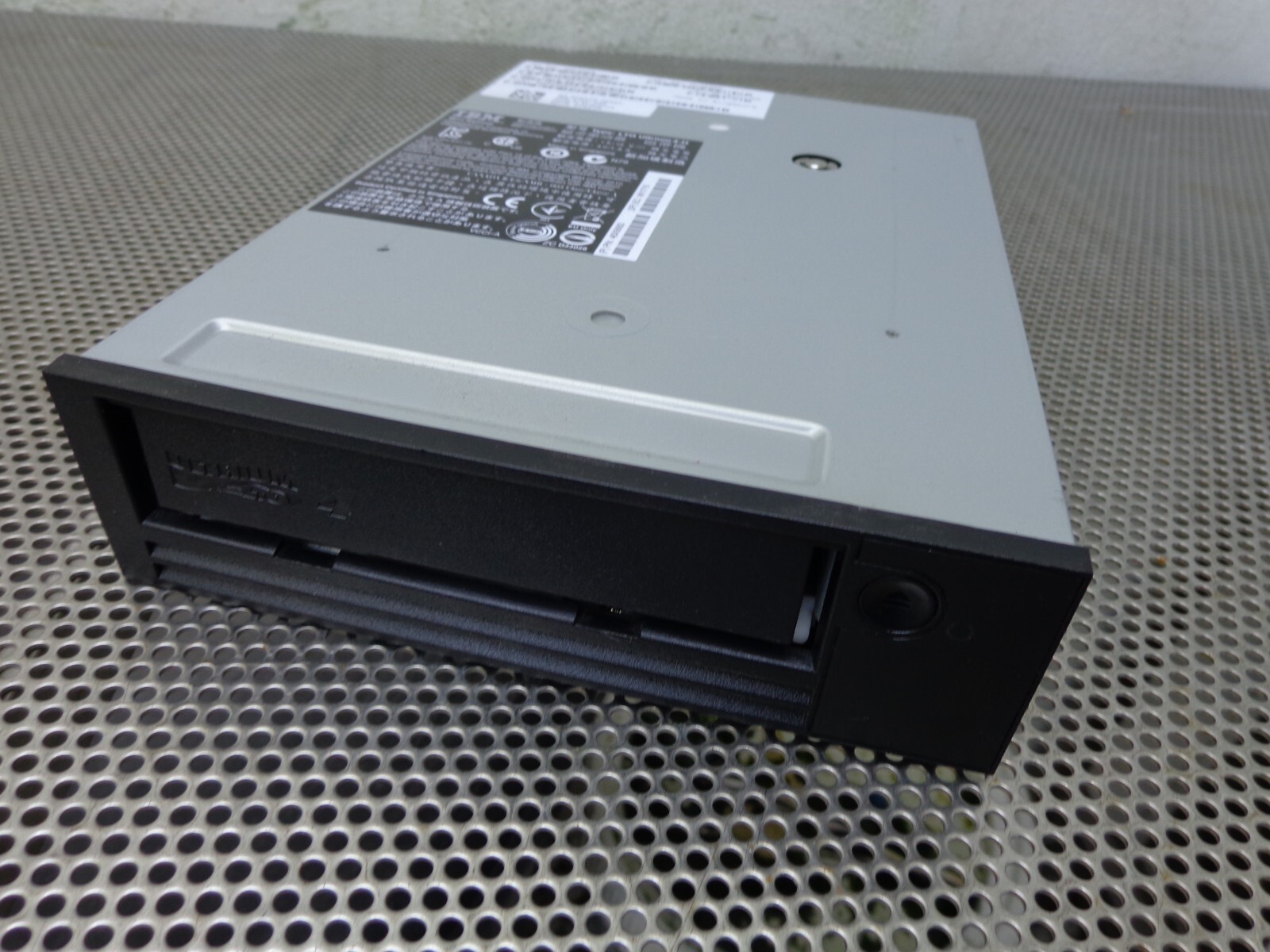 IBM LTO-4 HH V2 SAS 6Gb DELL 0YGVTP 35P3258 Tape drive YGVTP Internal