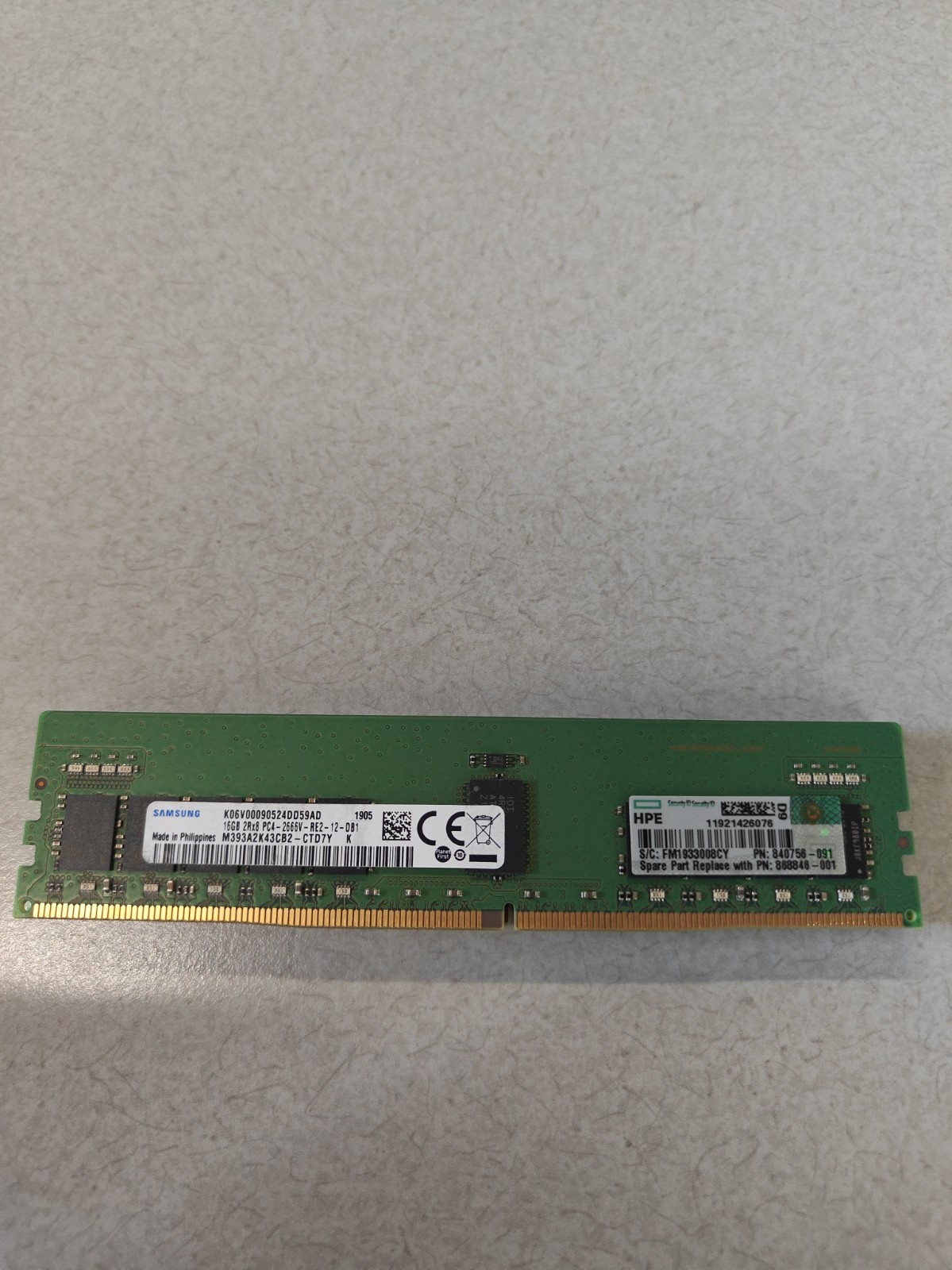 Samsung 16GB (1 x 16GB) PC4-21300 (DDR4-2666) Memory Module (M393A2K43CB2-CTD7Y)