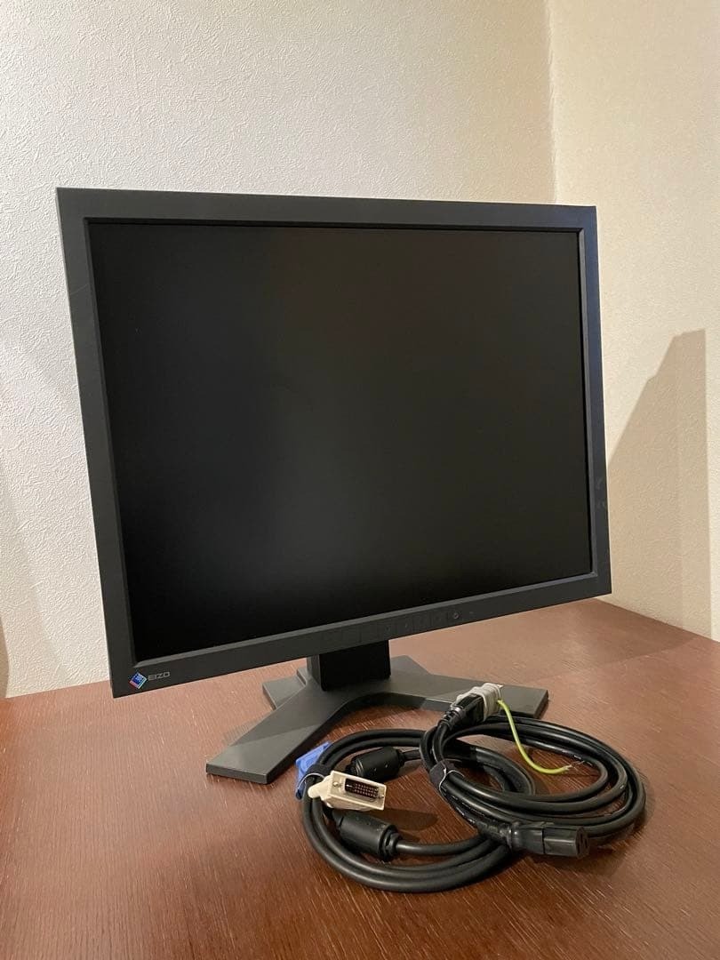 EIZO FlexScan L997 IPS Monitor 21.3 Inch 1600x1200 DVI-I Used From Japan
