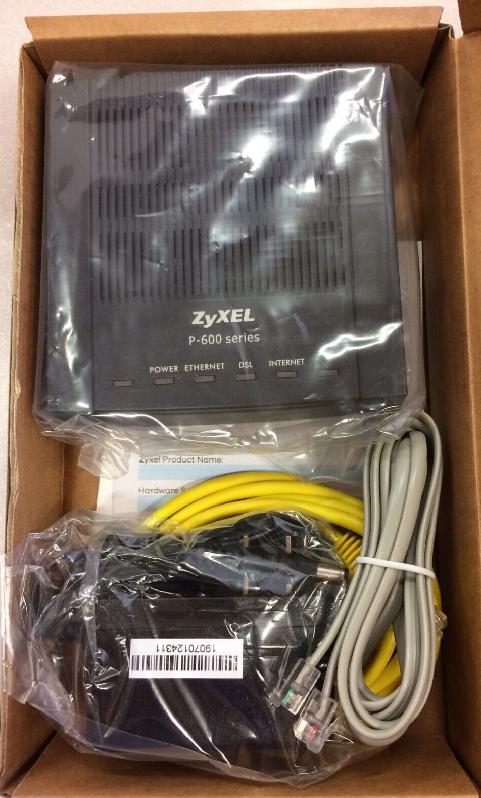ZyXEL Communication Corporation P-600 Series P-660R-D1 Black Modem *OtP2