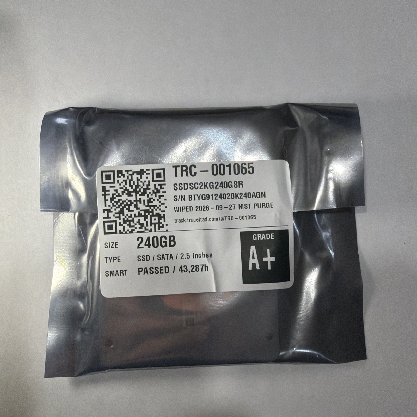 Dell EMC Intel SSD D3-S4610 Series 240GB 2.5 Zoll 6G SATA SSDSC2KG240G8R 0T1WH8 