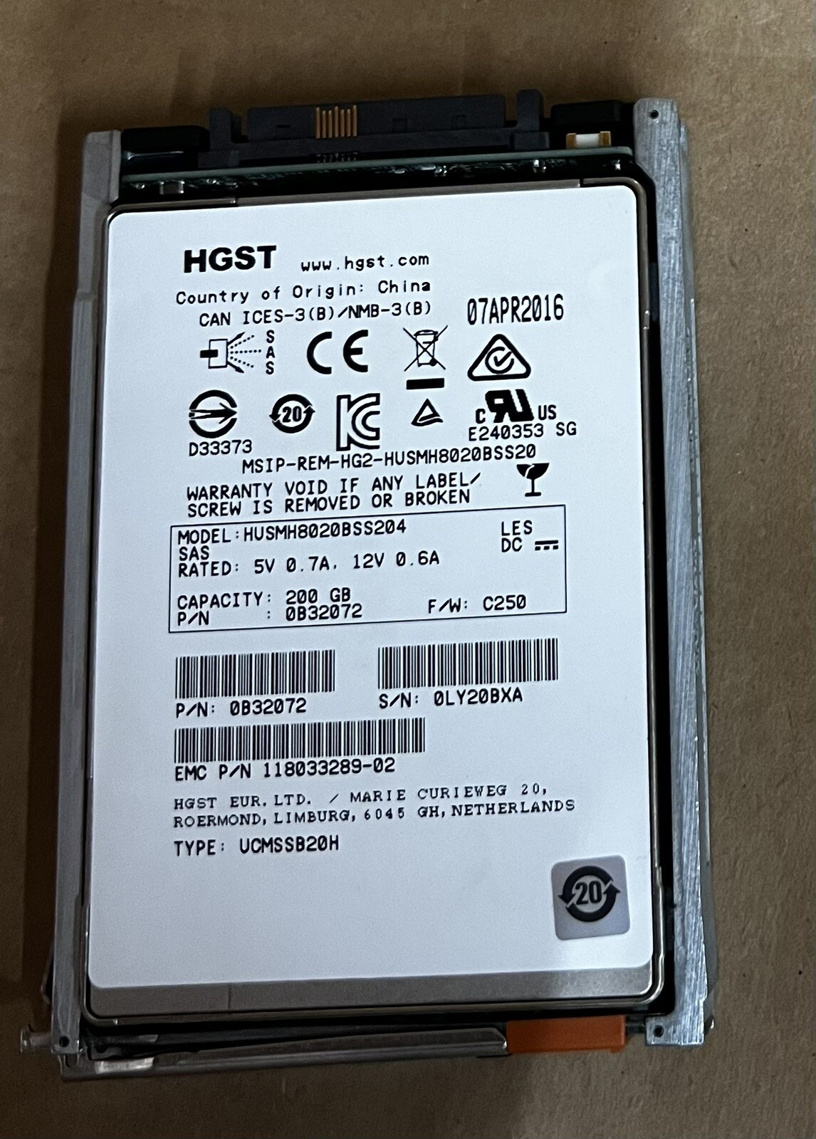 005-051138 EMC 200GB 2.5in SAS SSD for VNX V4-2S6FX-200 005-051-138 / 005051138