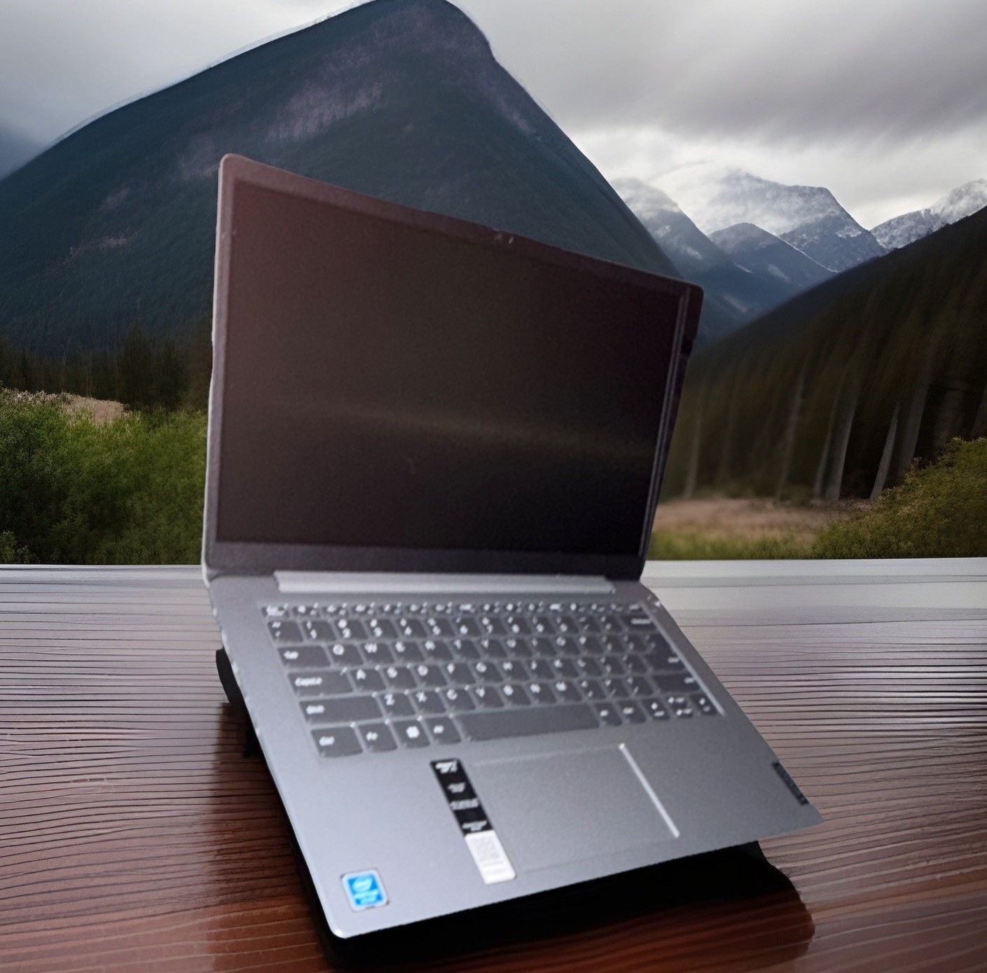 Lenovo IdeaPad 1i Laptop 14in. Ultra Slim Design  HD Camera Intel Pentium Silver
