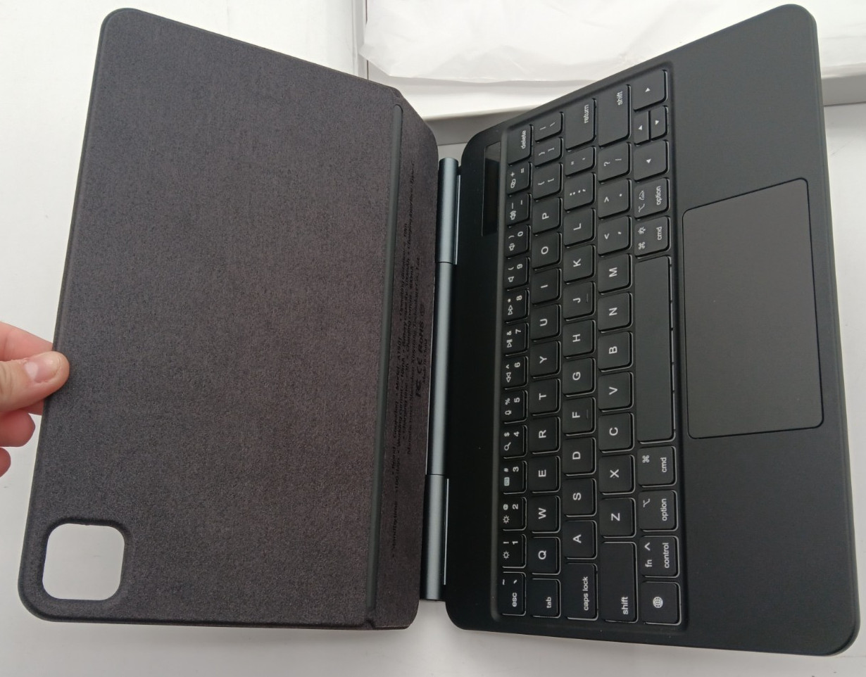 GOOJODOQ | Magnetic Keyboard Case | for iPad Pro 11-inch | BLACK 