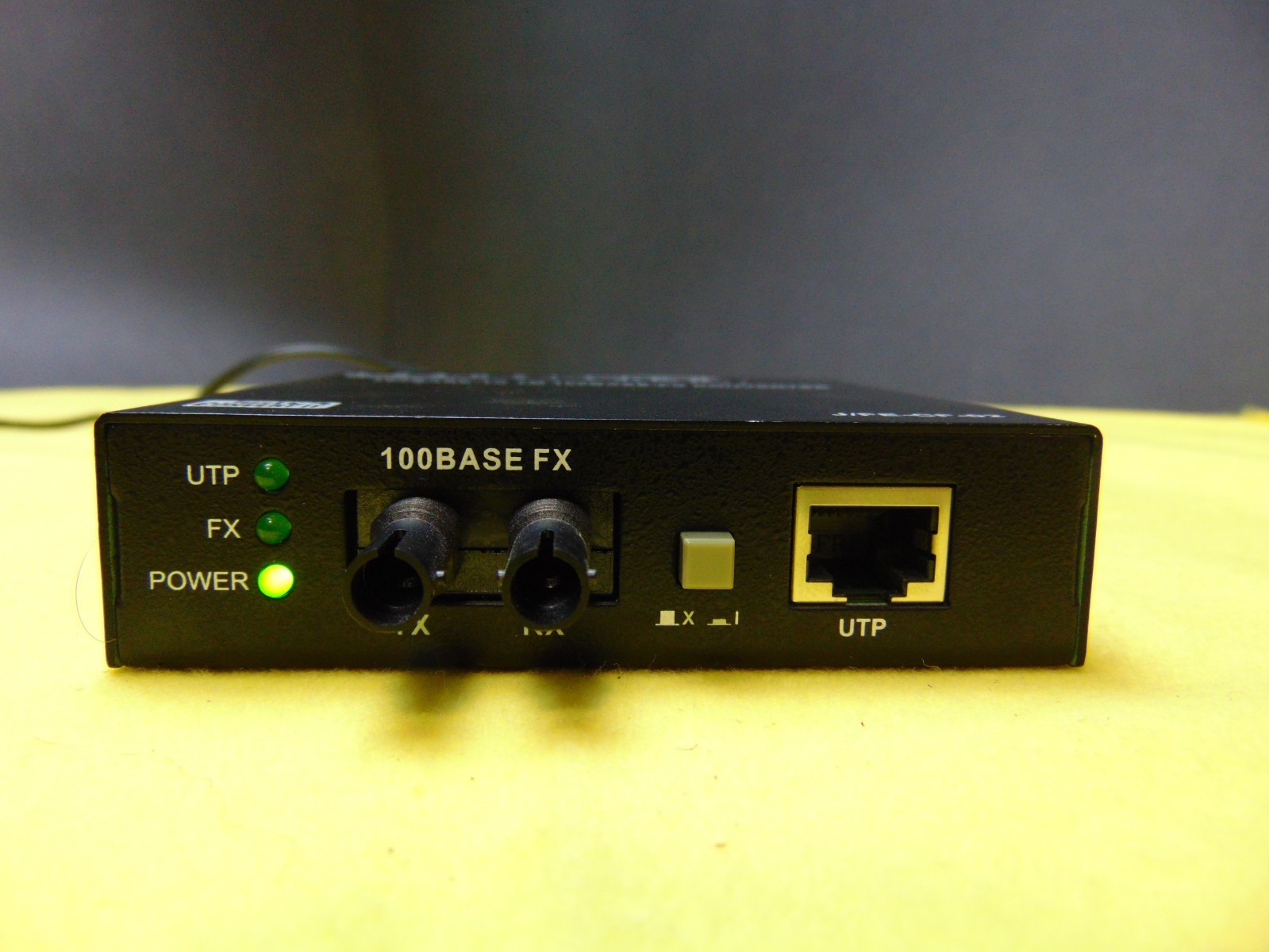 Transition Networks J/FE-CF-02 Media Converter w/Power Adapter