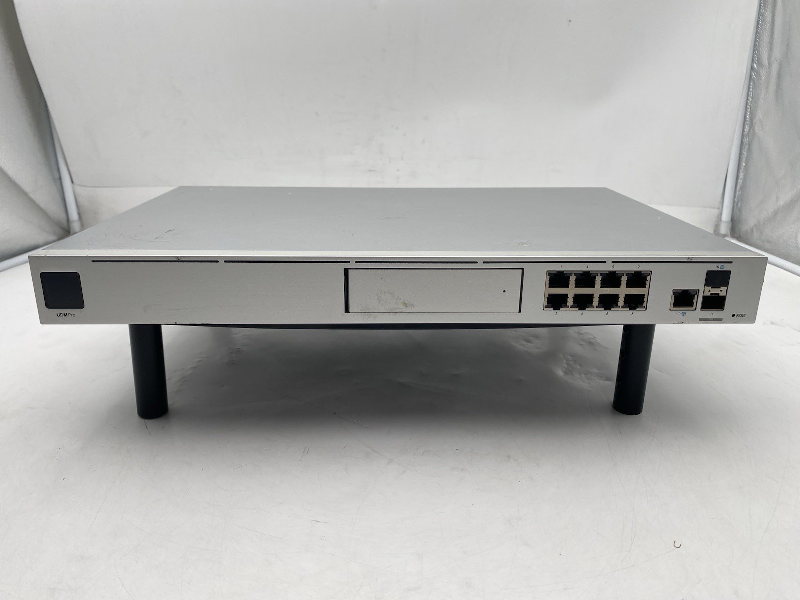 Ubiquiti UniFi Dream Machine Pro UDM-Pro Gateway FOR PARTS / REPAIR