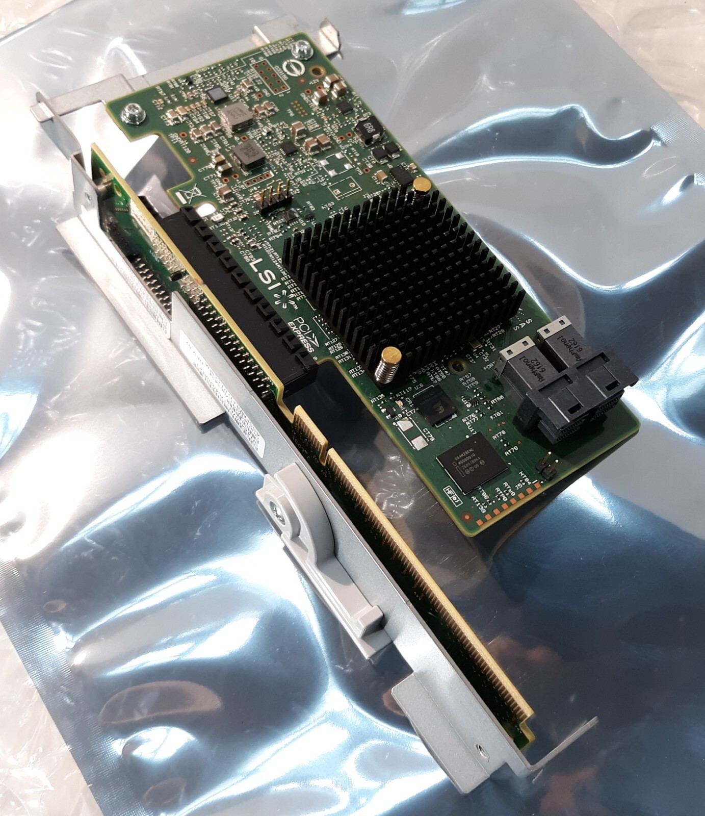 Sun Oracle 7085207 SAS9311-8i 8-Port 12Gbps SAS-3 HBA w/ PCIe Riser 7083434