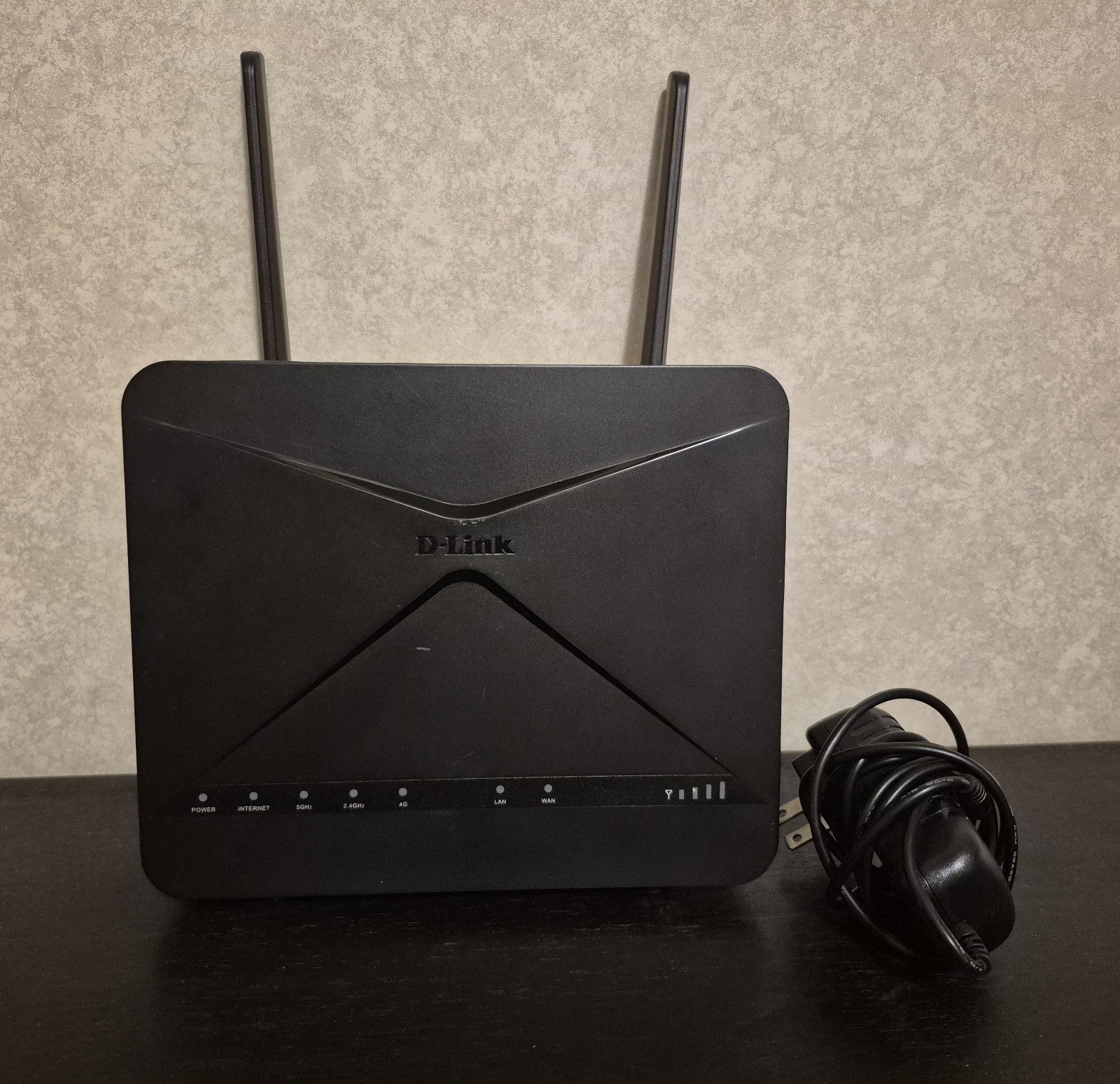 D-Link Wireless Router DWR-961-VZ-R Verizon/Working