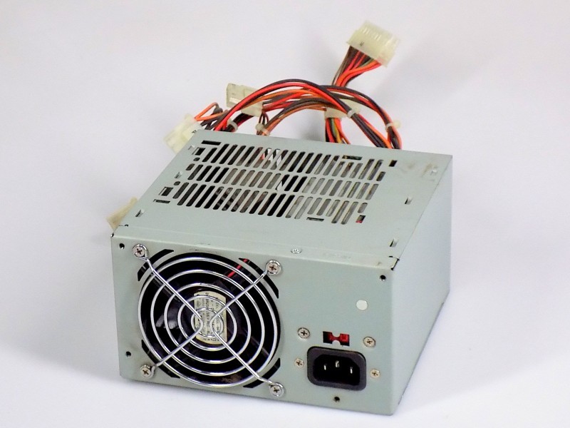 200 Watt HP Compaq 201828-001 PS-6201-6C3 200W ATX Power Supply PSU