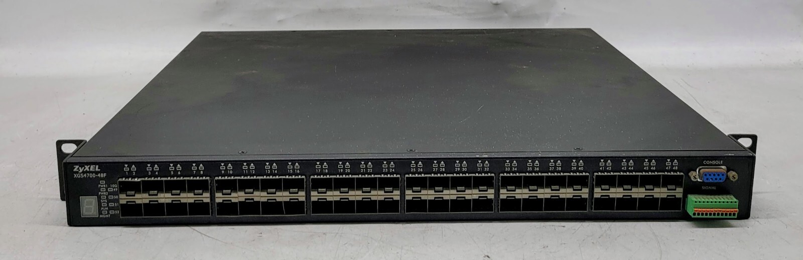 ZYXEL XGS4700-48F 48-Port Gigabit Switch with Bracket