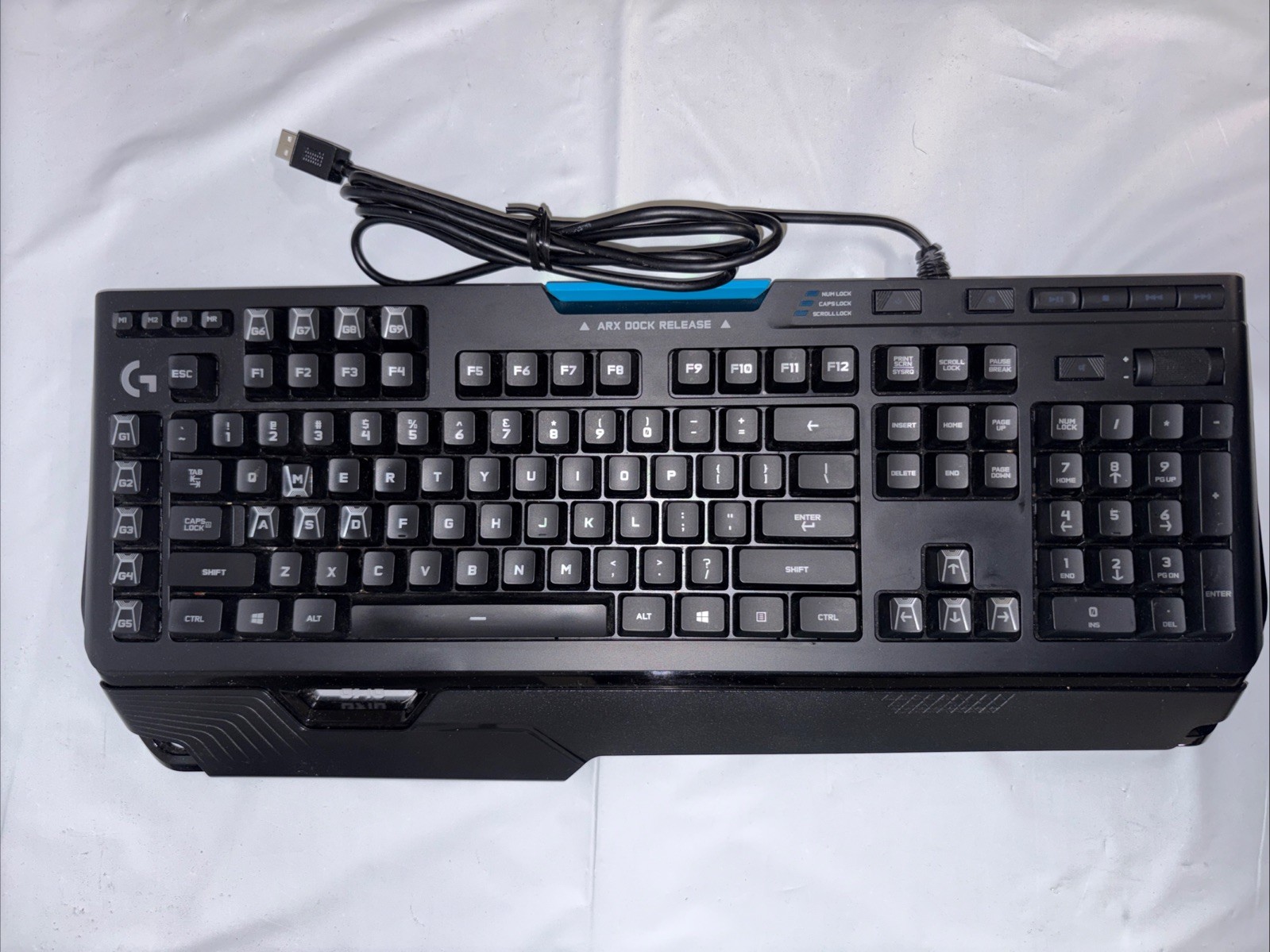 Logitech G910 Orion Spectrum RGB Mechanical Gaming Keyboard - Black