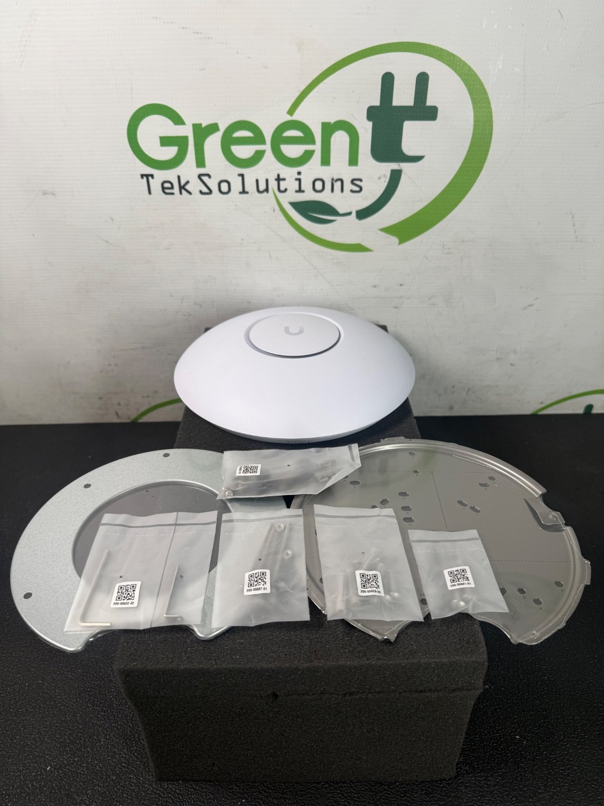 Ubiquiti UniFi U7 Pro U7-PRO-US WiFi 7 Tri-Band 2.5GbE PoE+ Ceiling Mount AP