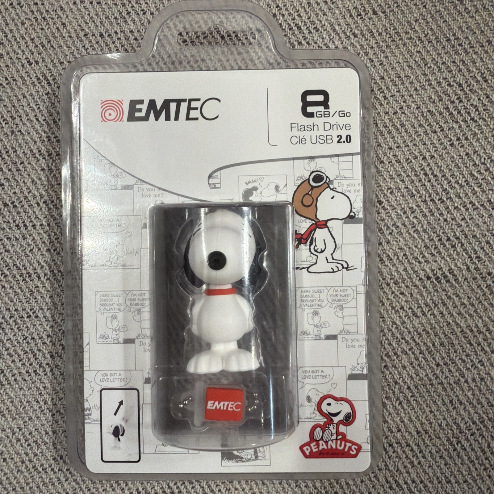 EMTEC Peanuts Snoopy 8GB USB 2.0 Flash Drive - New Factory Sealed 2014