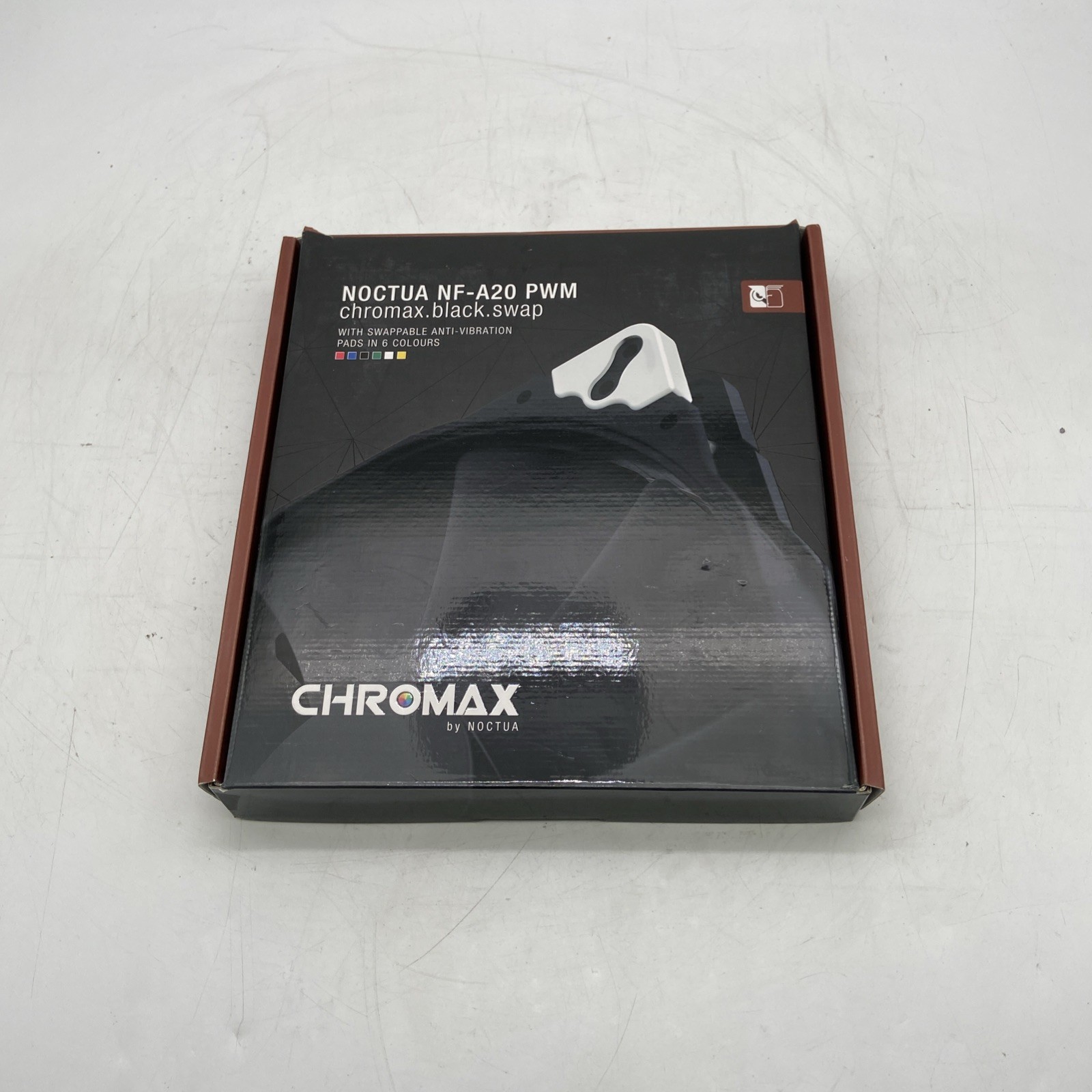 Noctua NF-A20 4-pin PWM Chromax.Black.Swap Premium Quiet Fan (200mm, Black)