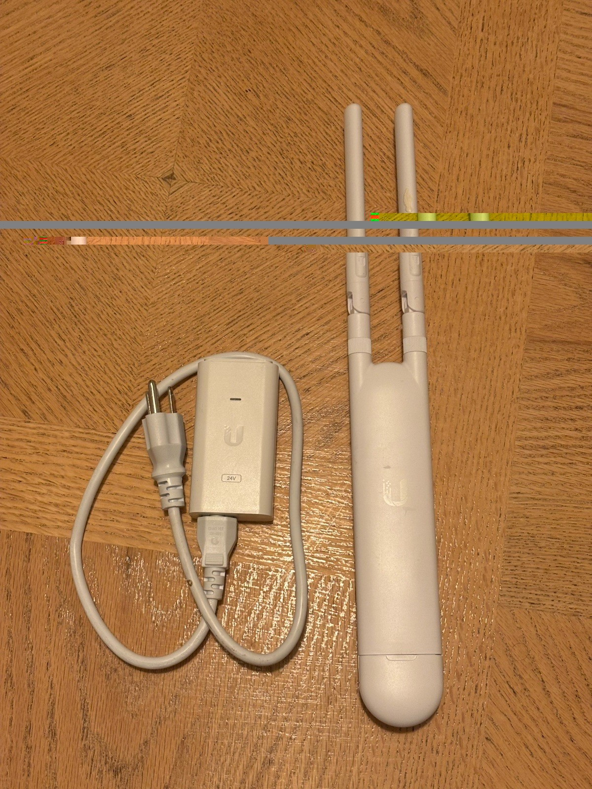 Ubiquiti UniFi AC Mesh (UAP-AC-M) Wireless Outdoor Access Point + POE Injector