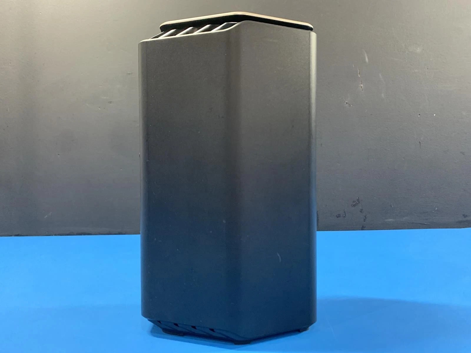 NetGear RS600 Nighthawk BE18000 Tri-Band WiFi 7 Router W/ AC Adaptor