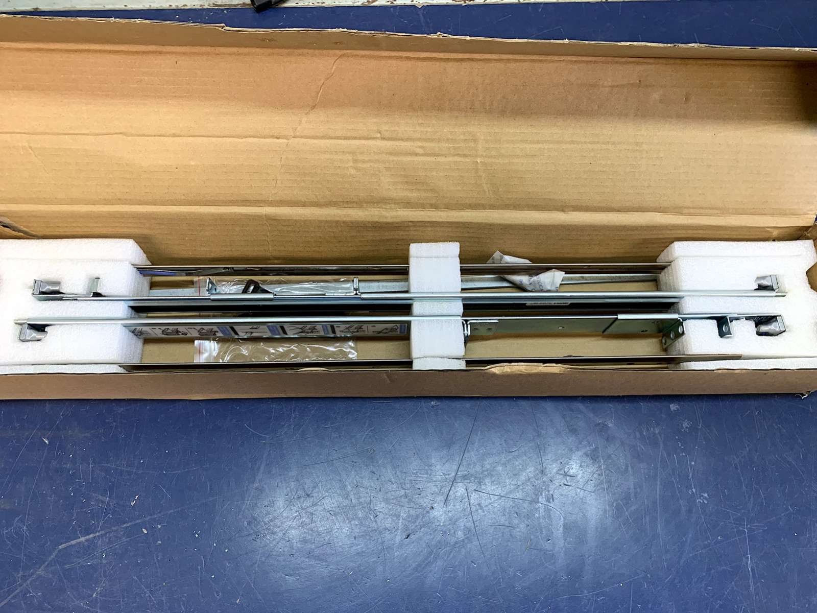 Kit, RCKRL,2/4PST,1U,STAT,SFF PN#0C597M NEW IN BOX - S7464