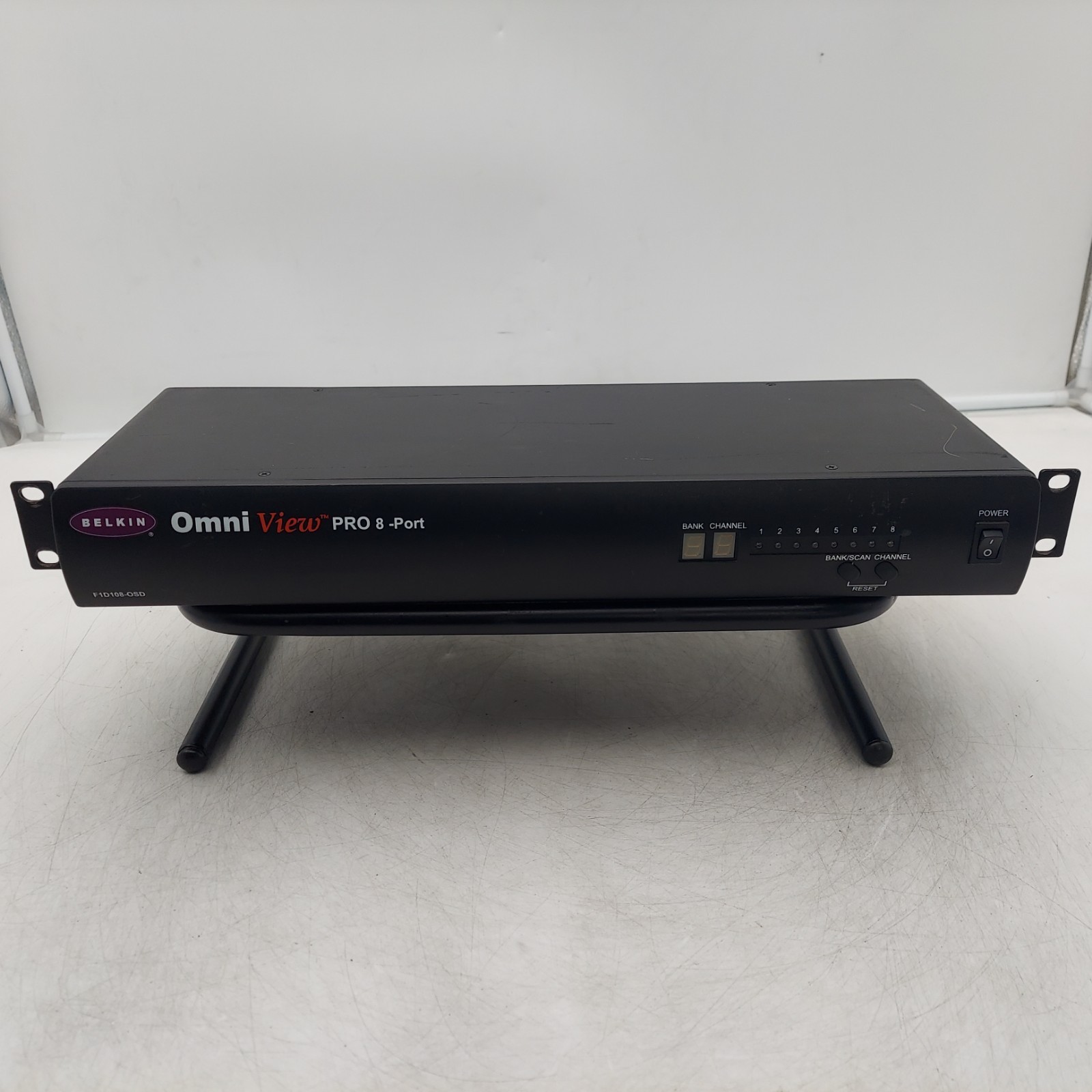 Belkin OmniView PRO 8-Port KVM Switch F1D108-OSD