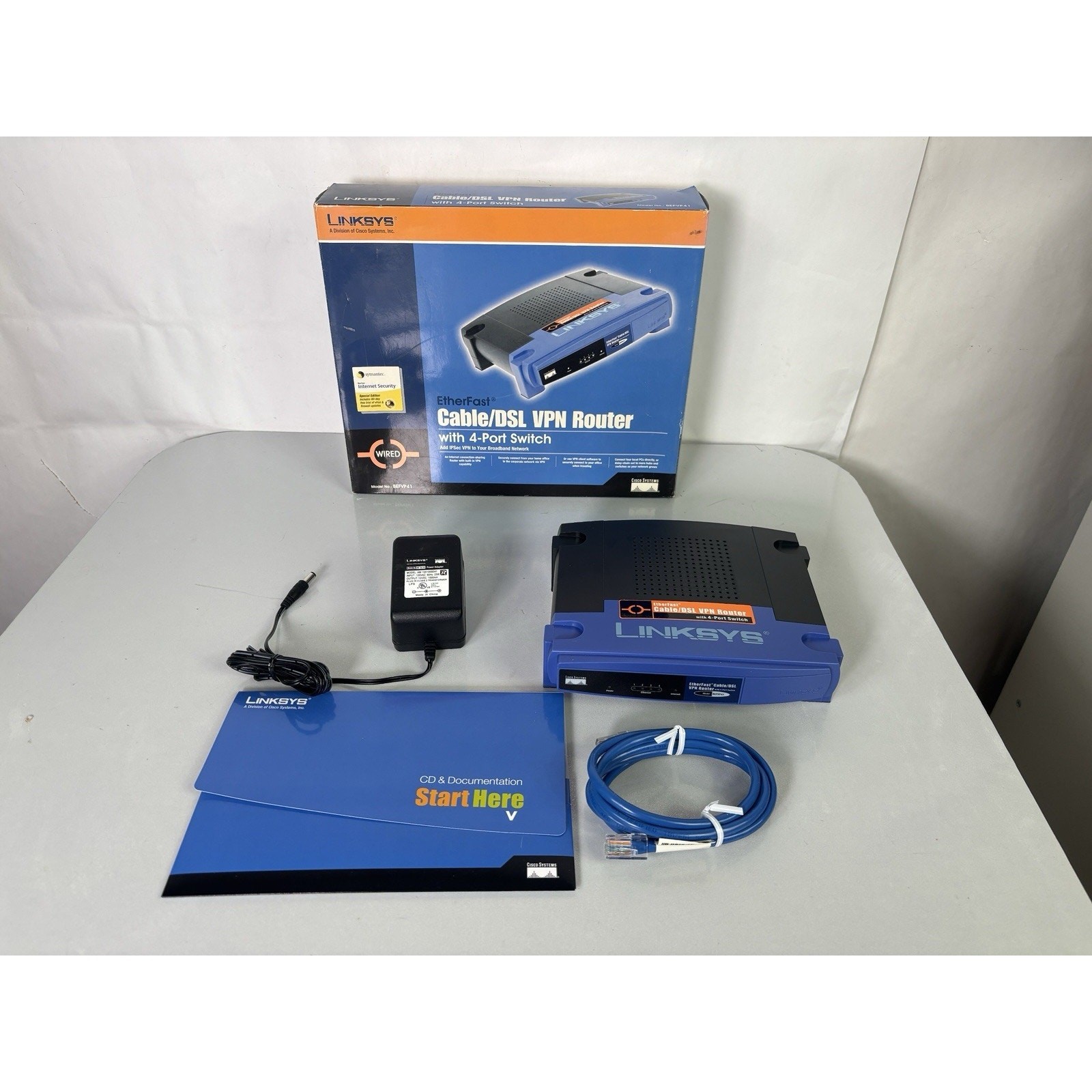 Linksys EtherFast BEFVP41 4-Port 10/100 Wired Router (BEFVP41) New Open Box