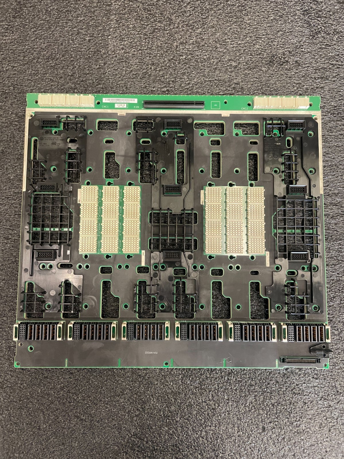 Dell 0C550R C550R PowerEdge M1000e V1.1 Midplane Board Backplane