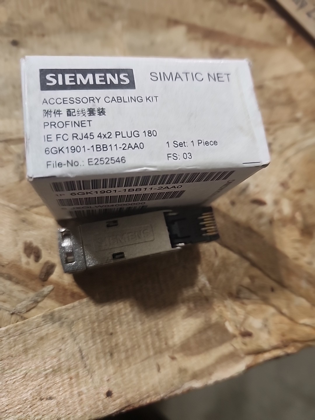 Siemens 6GK19011BB112AA0 RJ45  Connector Plug Metal Ez-rj45 Cat 6 Shielded