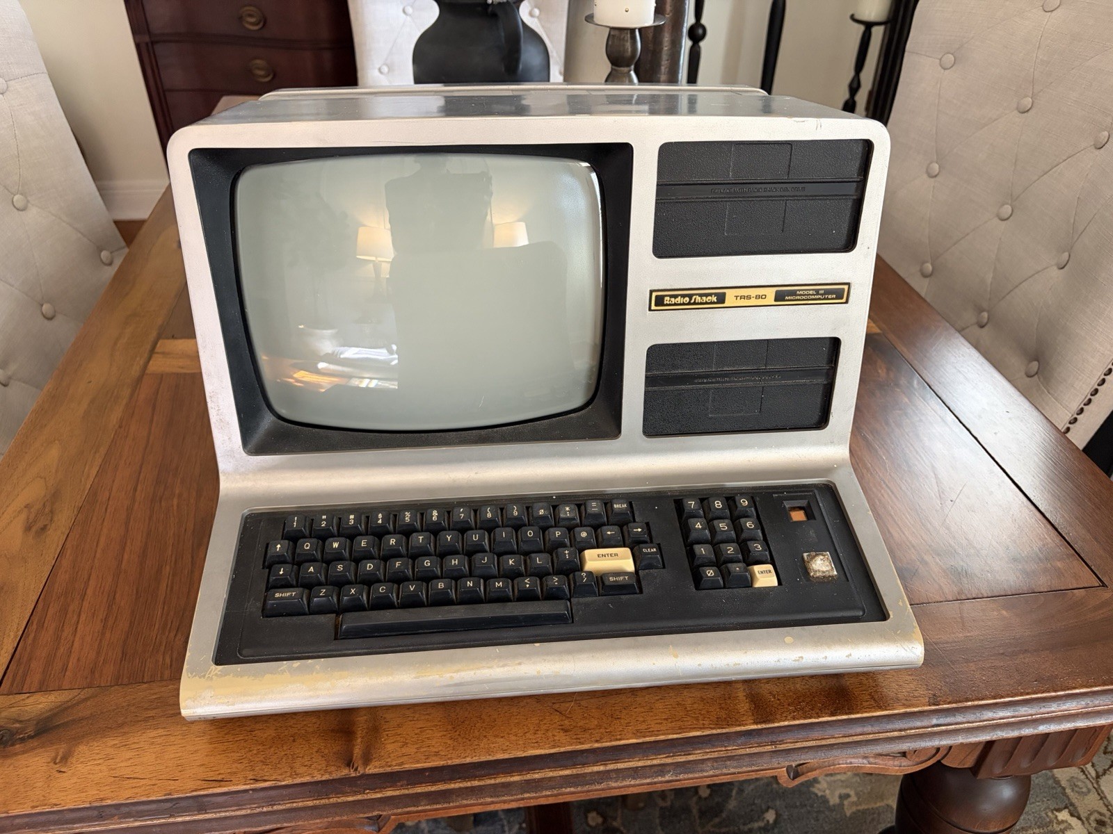 *** NOT WORKING *** Radio Shack TRS-80 Model III Vintage Home Computer