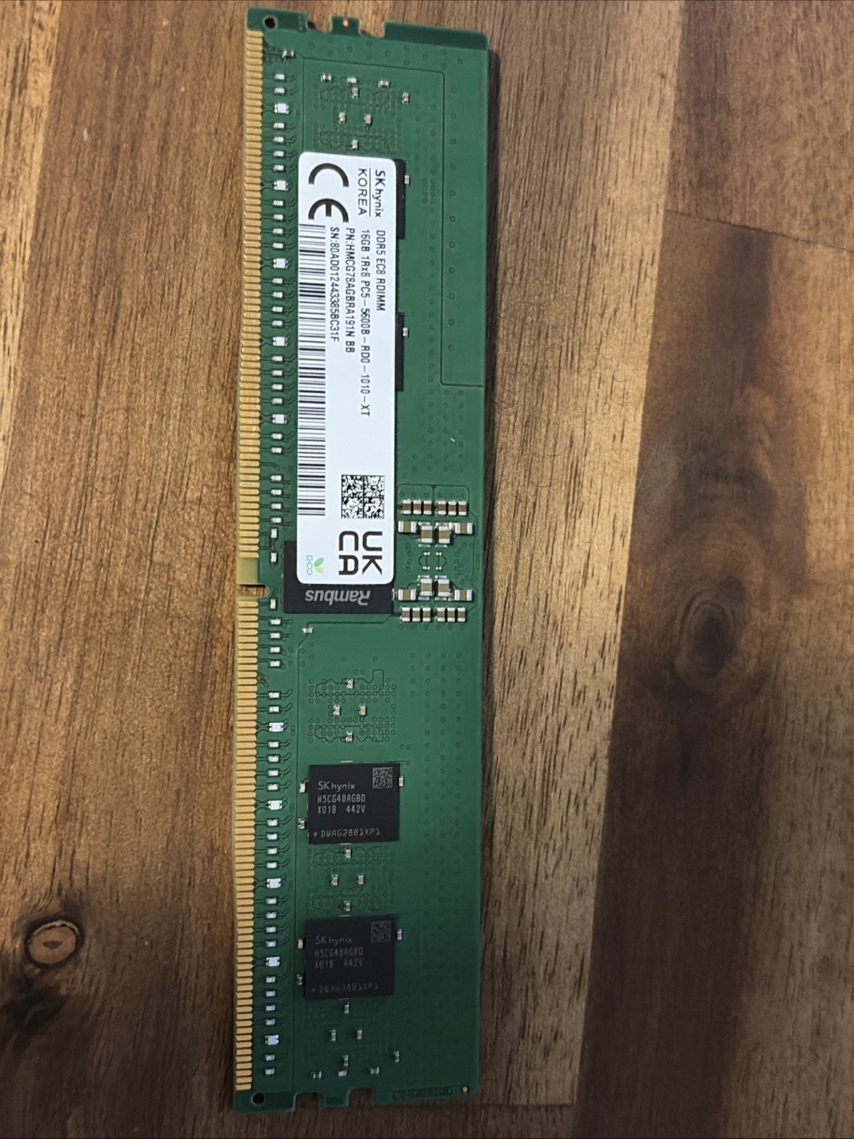 SK Hynix 16GB DDR5 5600 EC8 RDIMM RAM 1Rx8 PC5-5600B-RD0 HMCG78AGBRA191N