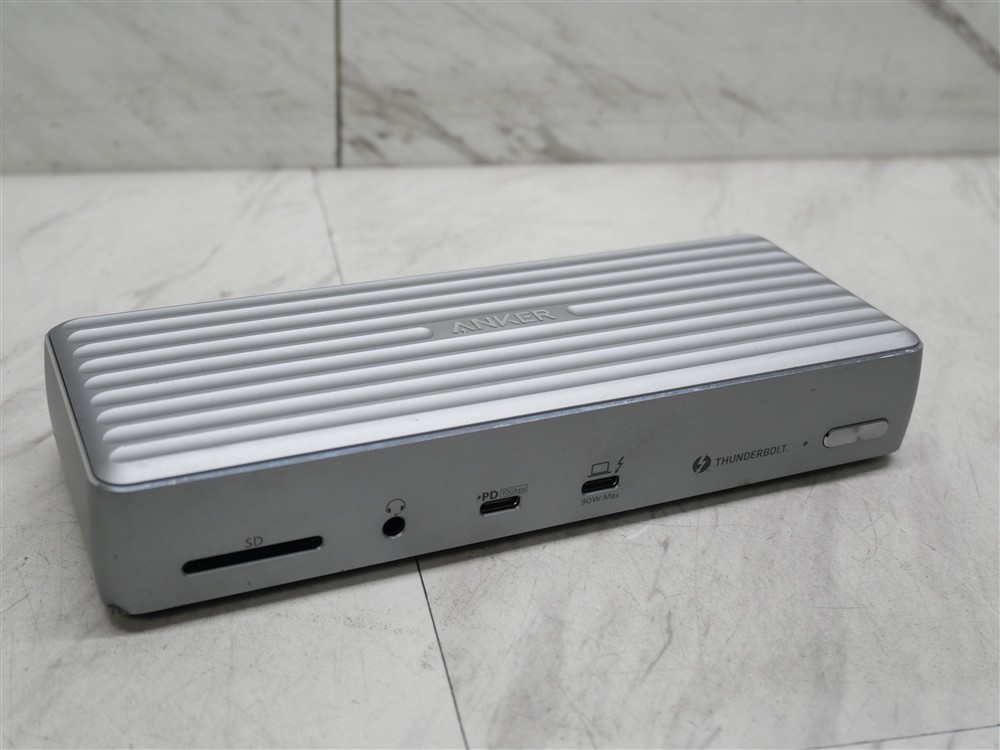 Anker A8397 PowerExpand Elite 12-in-1 Thunderbolt 4 Docking Station