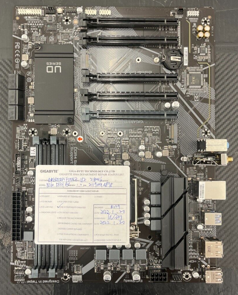 READ Gigabyte Intel B560 DS3H AC Motherboard LGA 1200, SATA 6GB connecters, M.2
