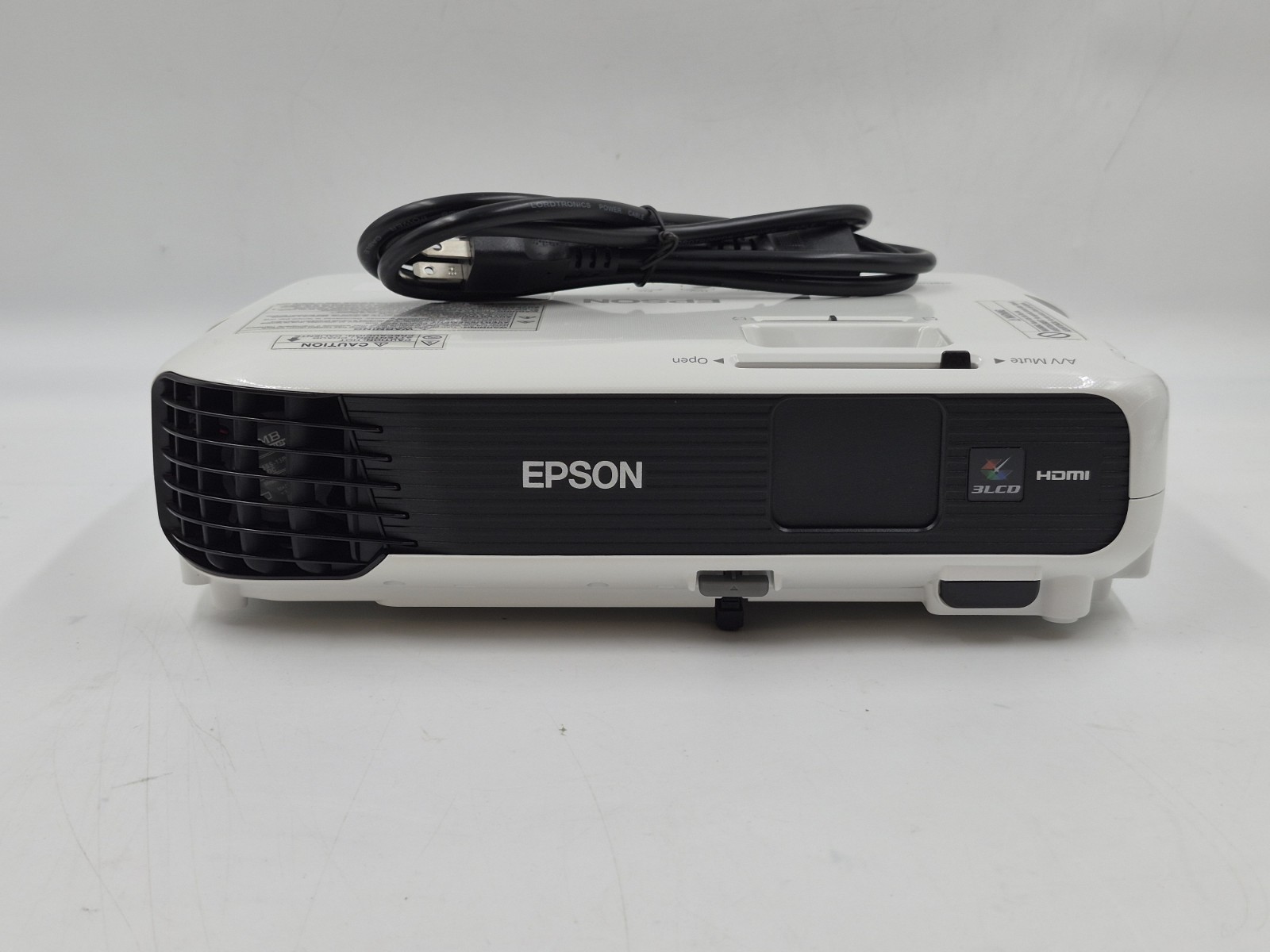 Epson VS240, HDMI Projector, 3000 Lumens 800x600 15000:1, Lamp Hours: 4029