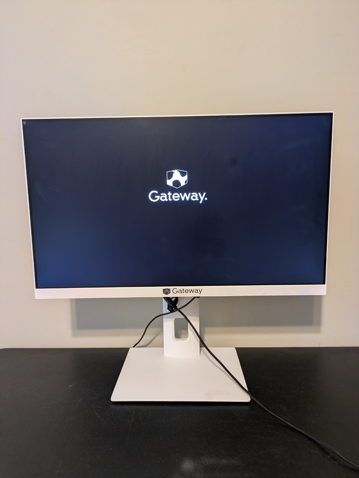 Gateway GWAP42424-WT All In One Computer Monitor 23.8" IPS HD Intel *DEFECT*