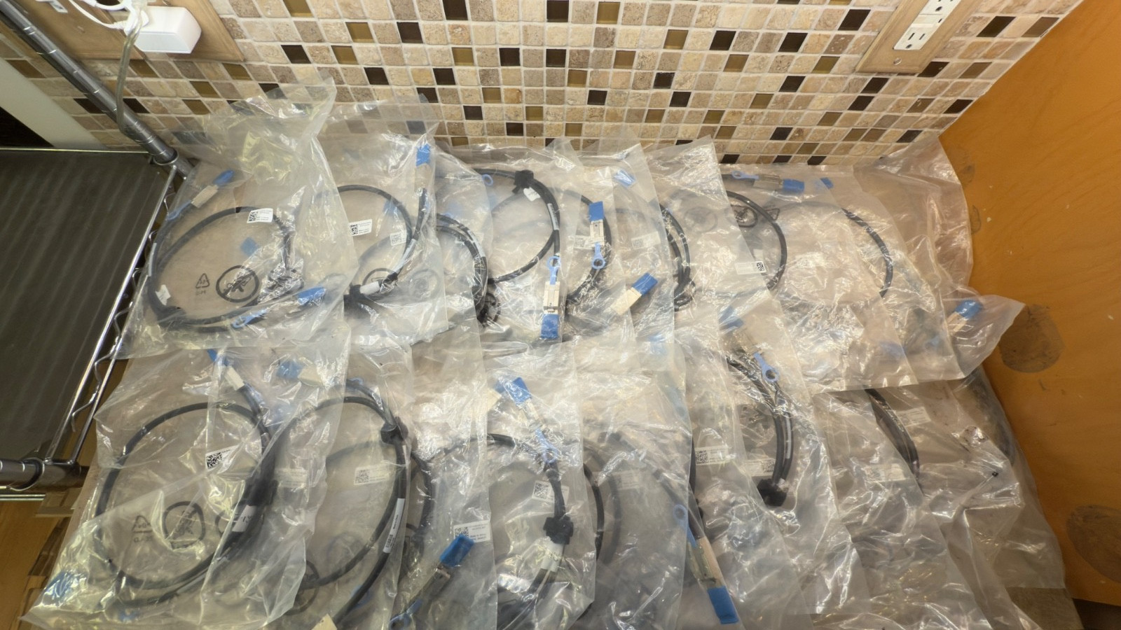LOT OF 21 Dell Stacking Cable 1m PowerSwitch N2000 - 0VDCHF