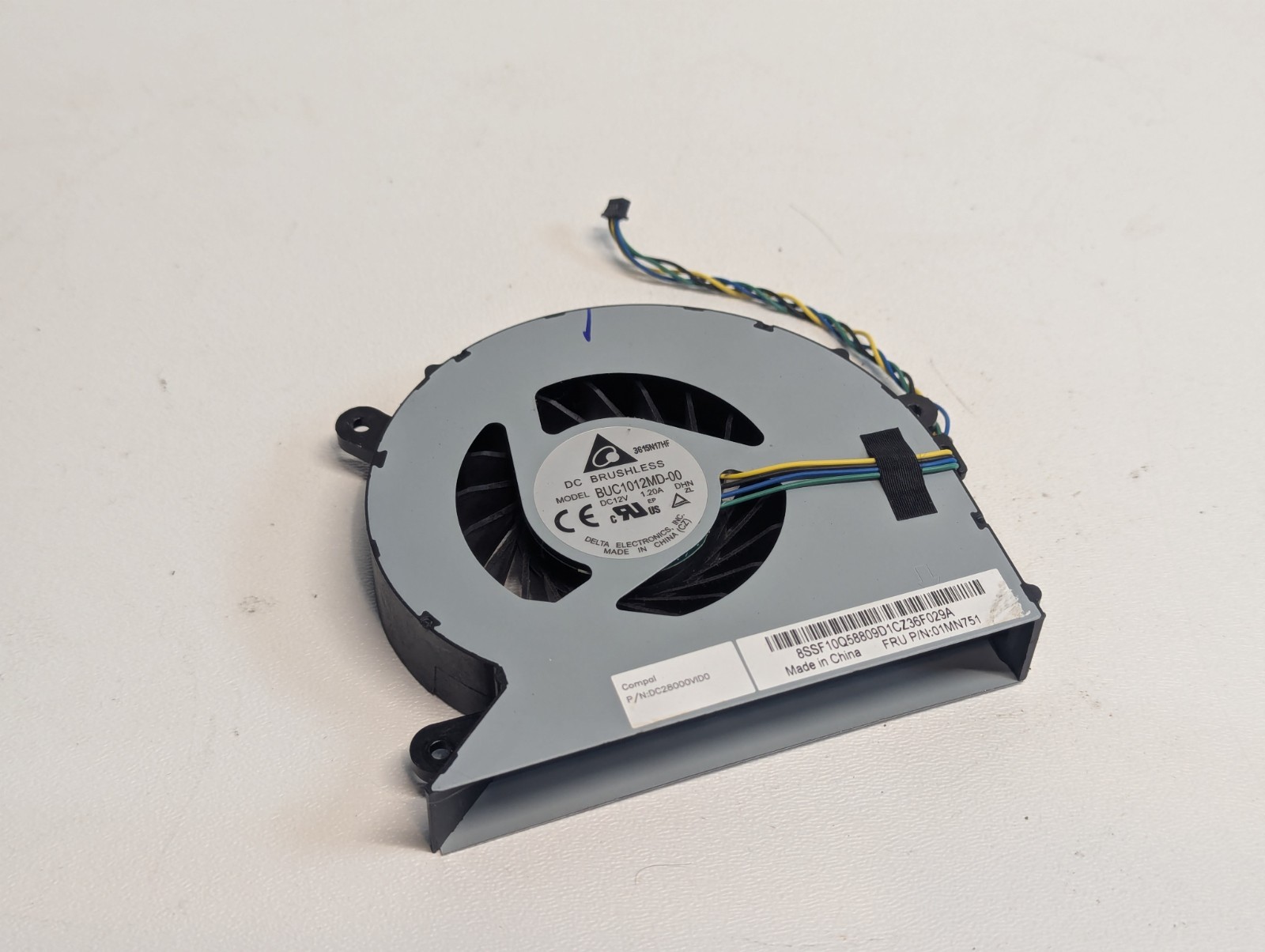 01MN751 Lenovo Delta 12V Cooling Fan 1.20A BUC1012MD-00
