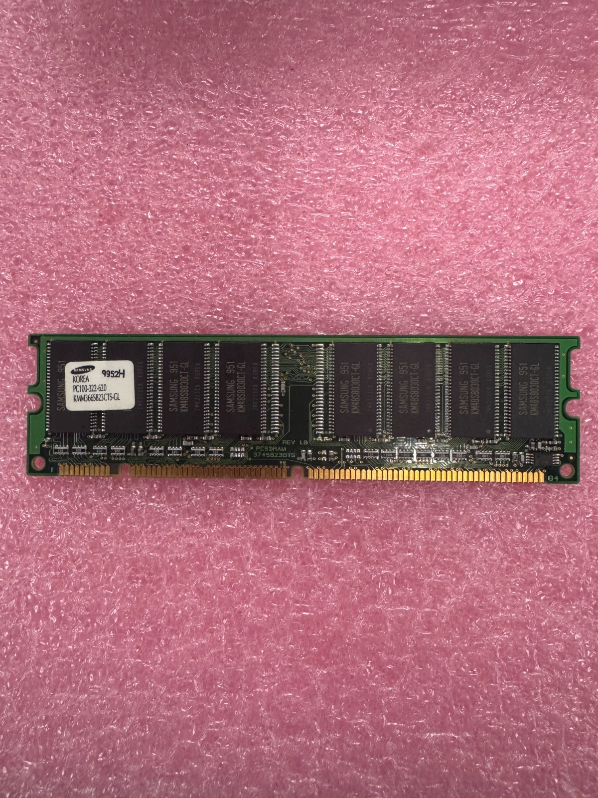 VINTAGE Samsung 64MB PC100 168 Pin Non-ECC Desktop DIMM KMM366S823CTS-GL