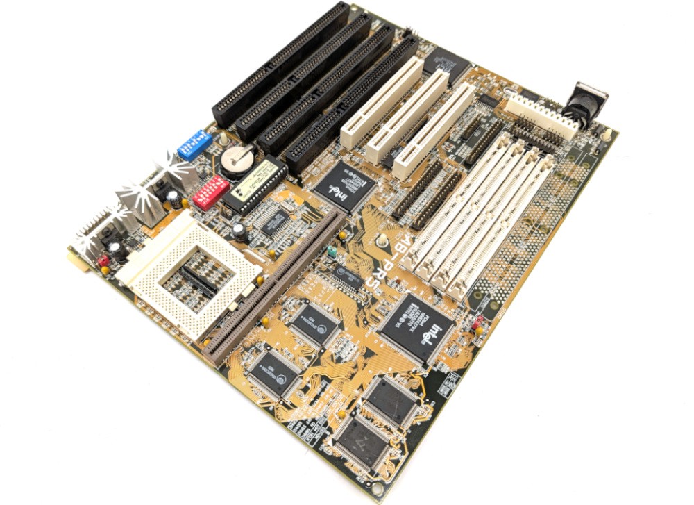 Untested ABIT AB-PR5 REV 1.03 Motherboard Socket 7 Motherboard Retro